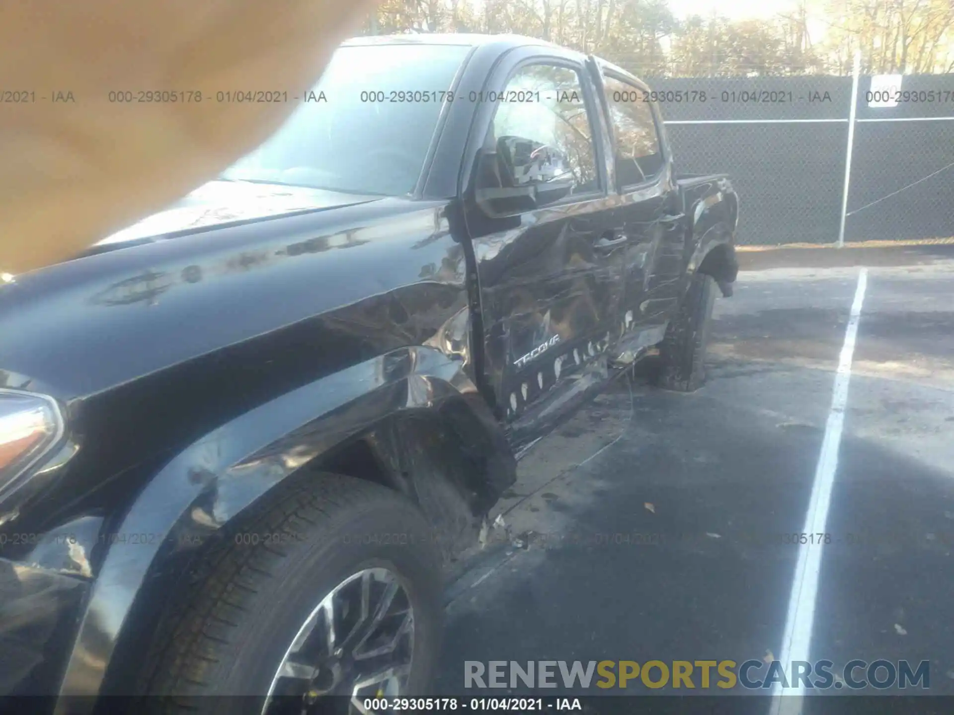 6 Photograph of a damaged car 3TMCZ5AN0LM318809 TOYOTA TACOMA 4WD 2020