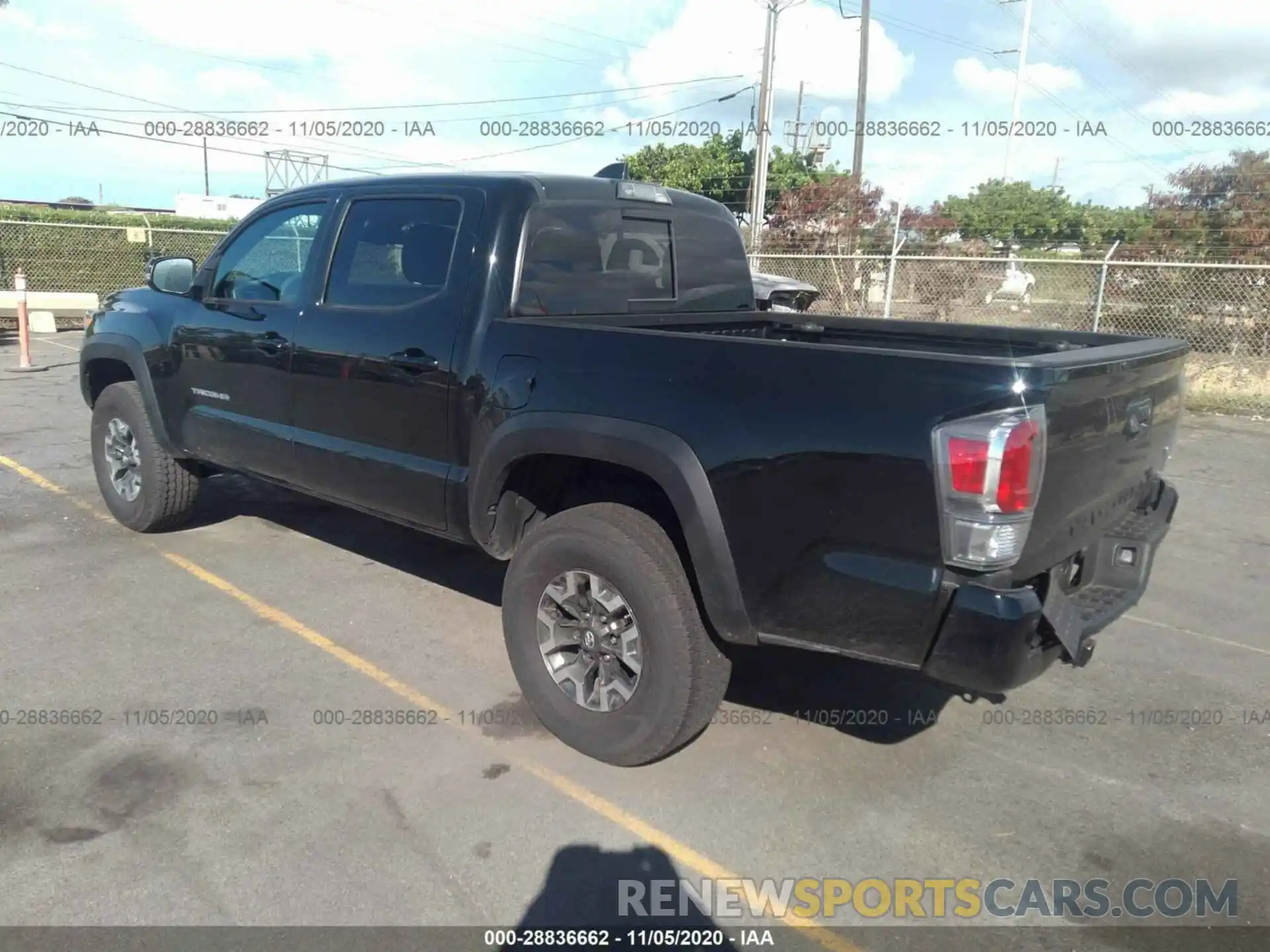 3 Photograph of a damaged car 3TMCZ5AN0LM318826 TOYOTA TACOMA 4WD 2020