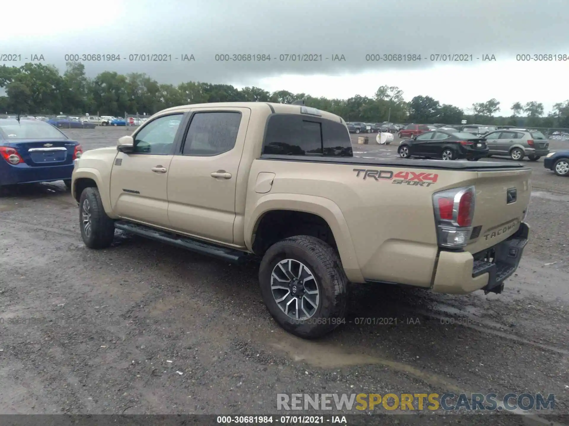 3 Photograph of a damaged car 3TMCZ5AN0LM322519 TOYOTA TACOMA 4WD 2020