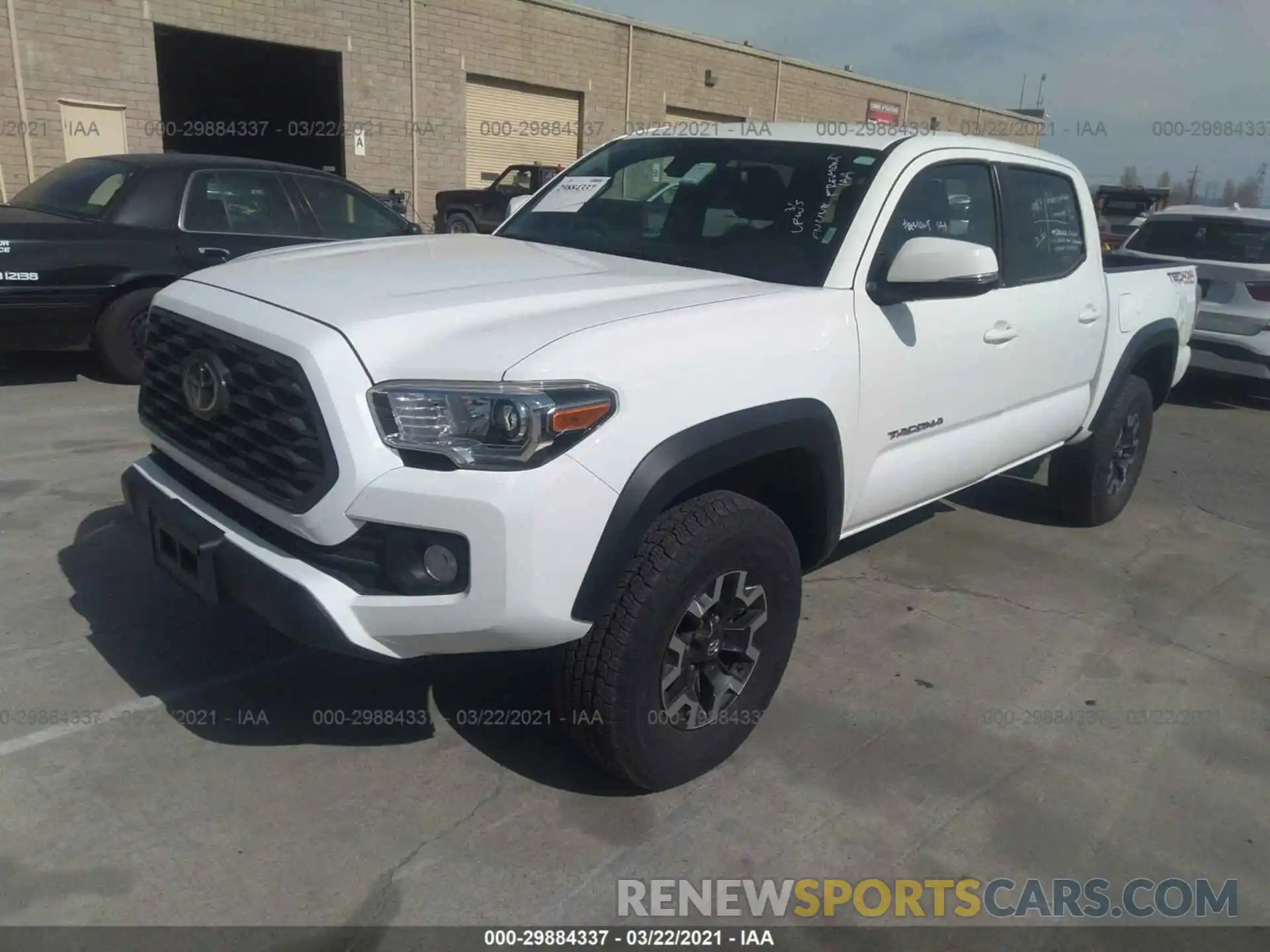 2 Photograph of a damaged car 3TMCZ5AN0LM328501 TOYOTA TACOMA 4WD 2020