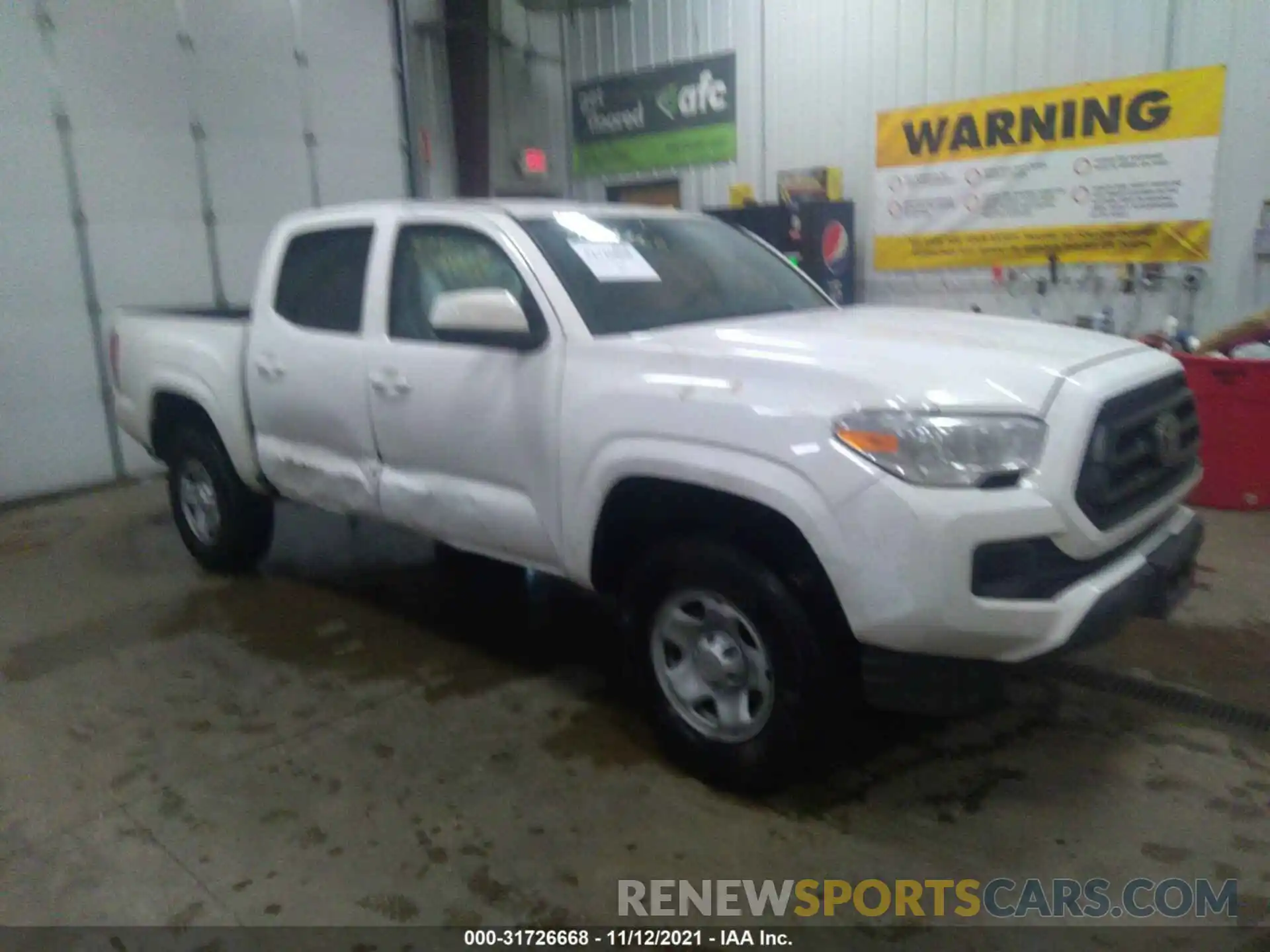 1 Photograph of a damaged car 3TMCZ5AN0LM336548 TOYOTA TACOMA 4WD 2020