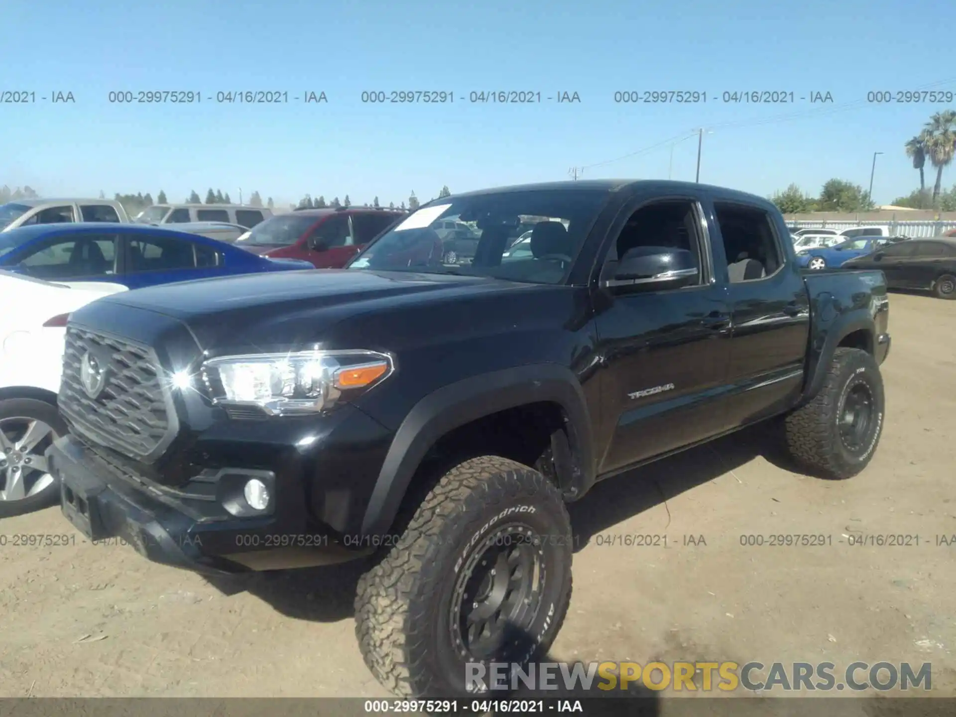 2 Photograph of a damaged car 3TMCZ5AN0LM344813 TOYOTA TACOMA 4WD 2020