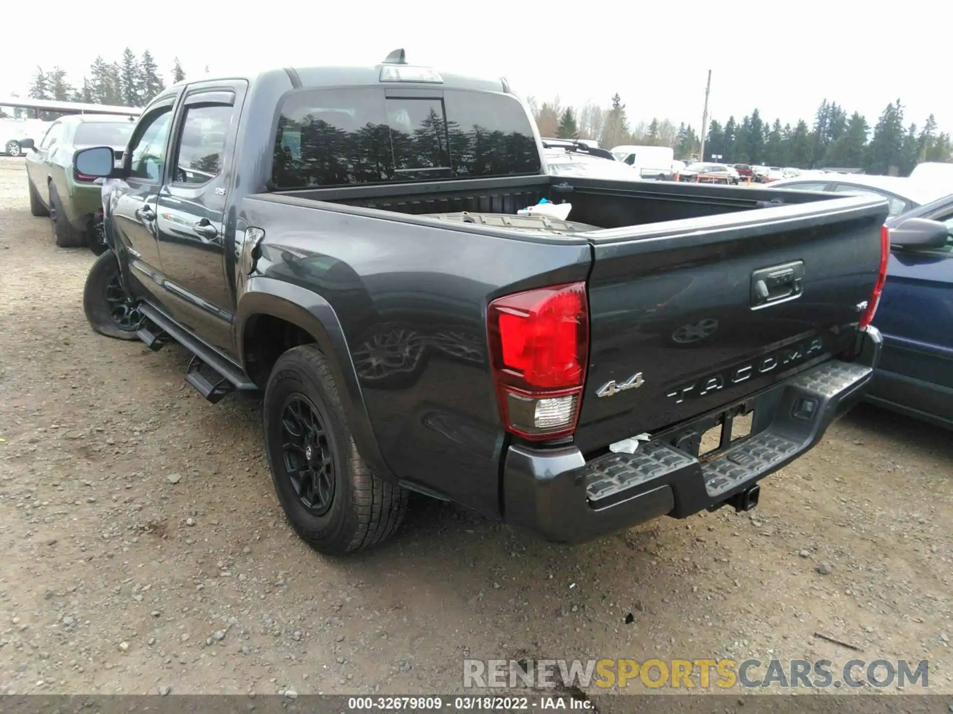 3 Photograph of a damaged car 3TMCZ5AN0LM346044 TOYOTA TACOMA 4WD 2020