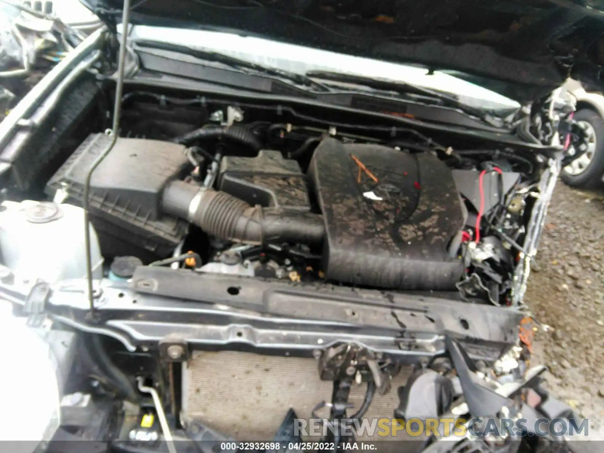 10 Photograph of a damaged car 3TMCZ5AN0LM359750 TOYOTA TACOMA 4WD 2020