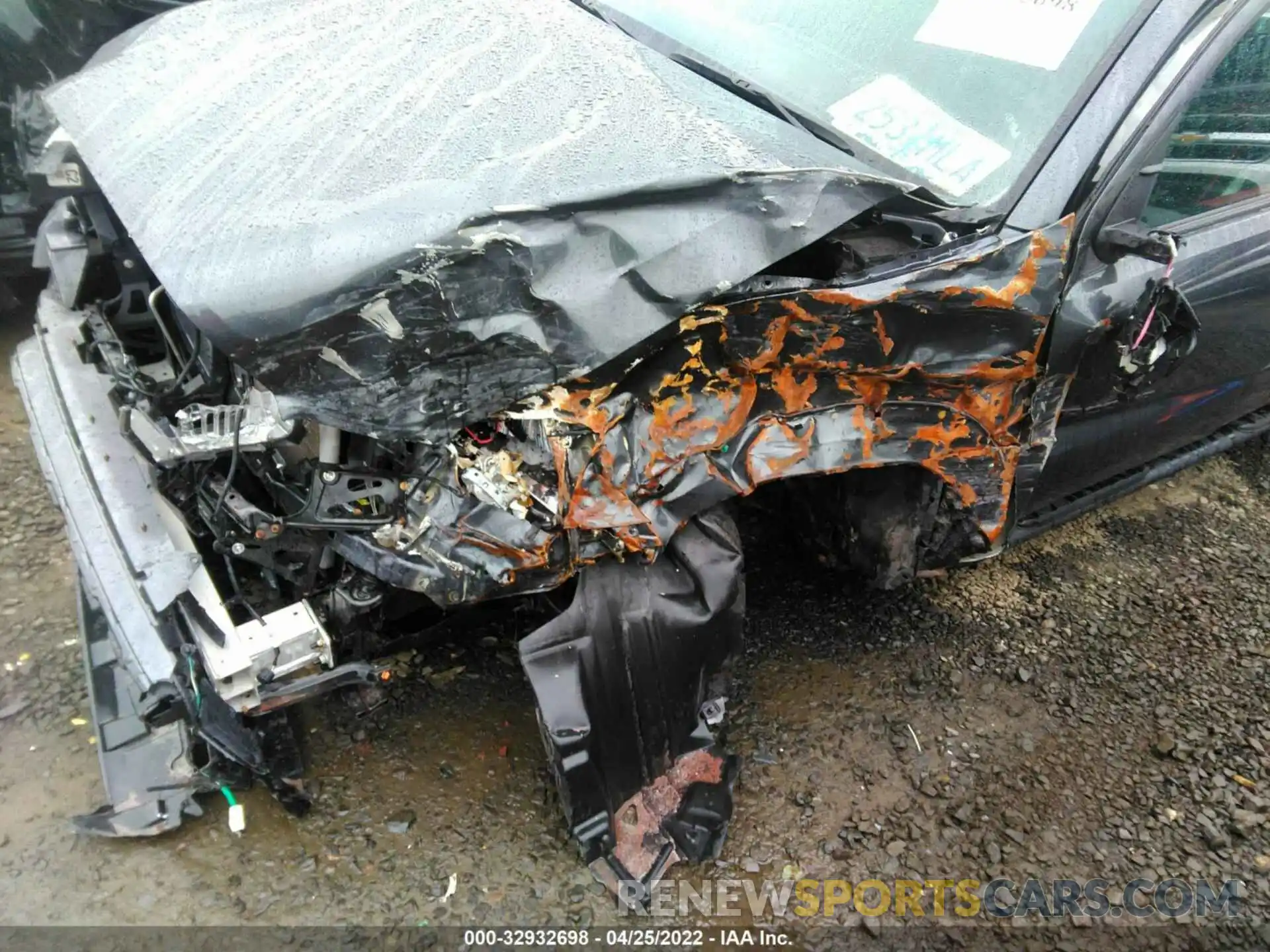 6 Photograph of a damaged car 3TMCZ5AN0LM359750 TOYOTA TACOMA 4WD 2020