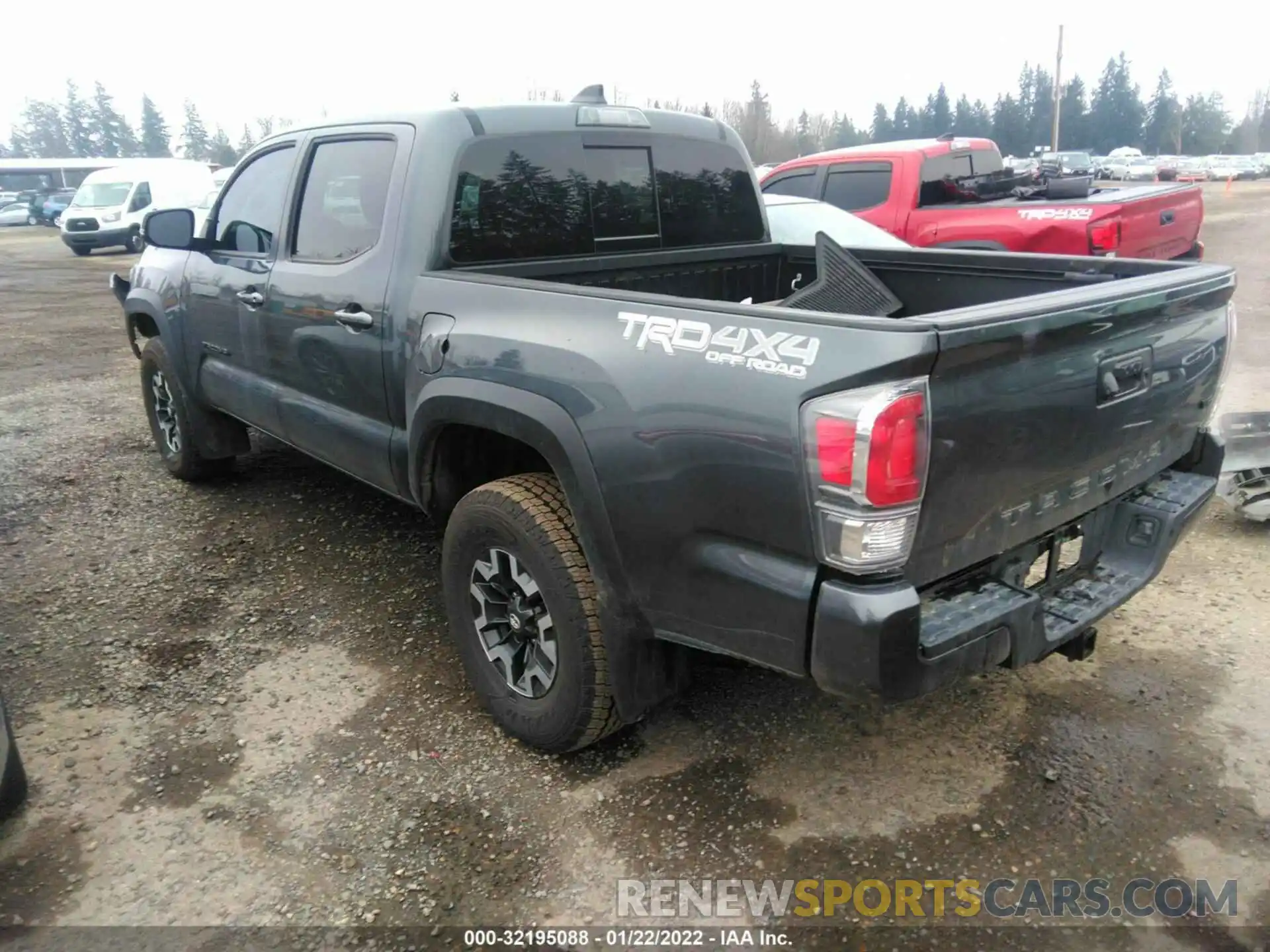 3 Фотография поврежденного автомобиля 3TMCZ5AN0LM359814 TOYOTA TACOMA 4WD 2020