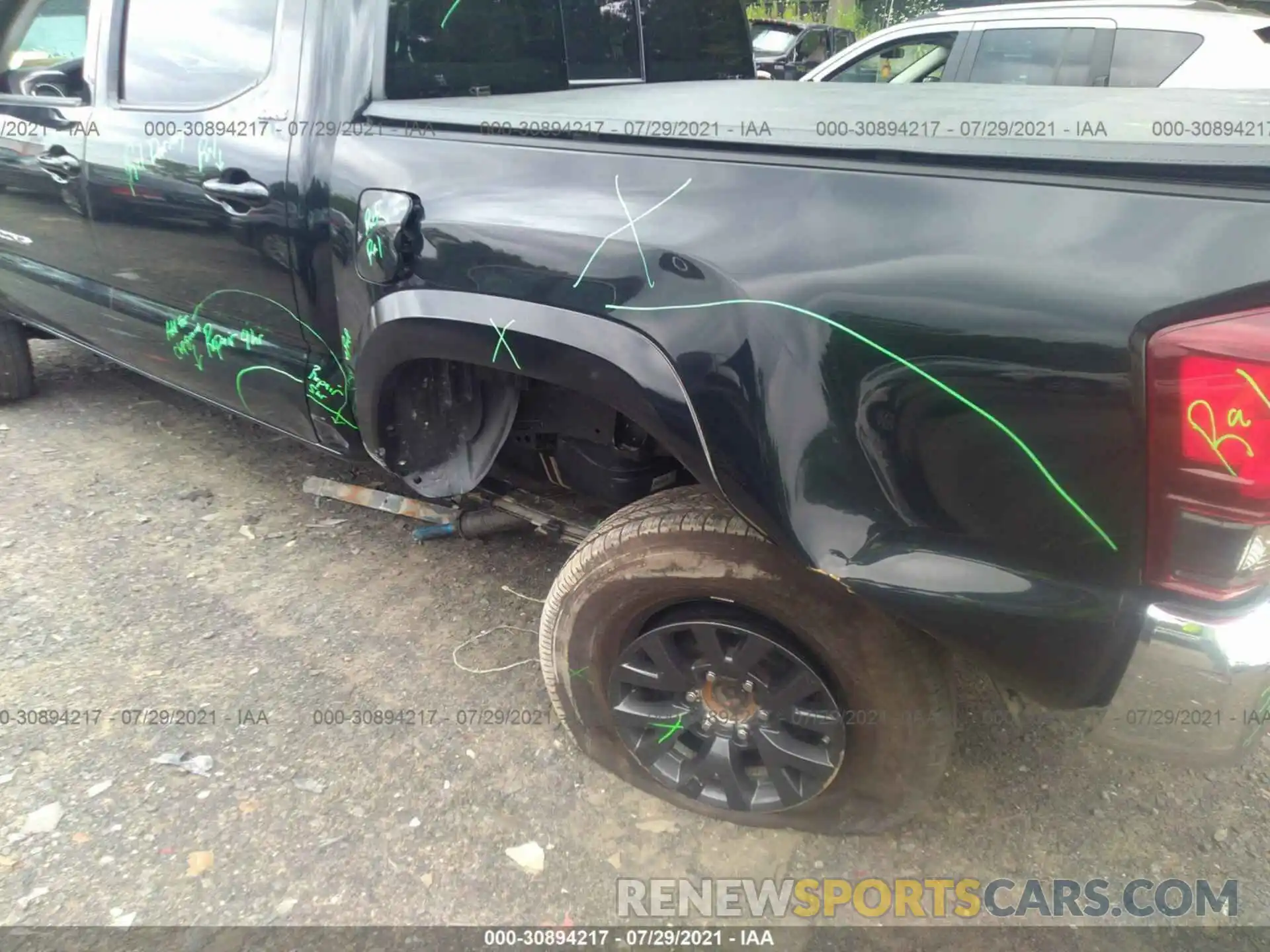 6 Photograph of a damaged car 3TMCZ5AN0LM364317 TOYOTA TACOMA 4WD 2020