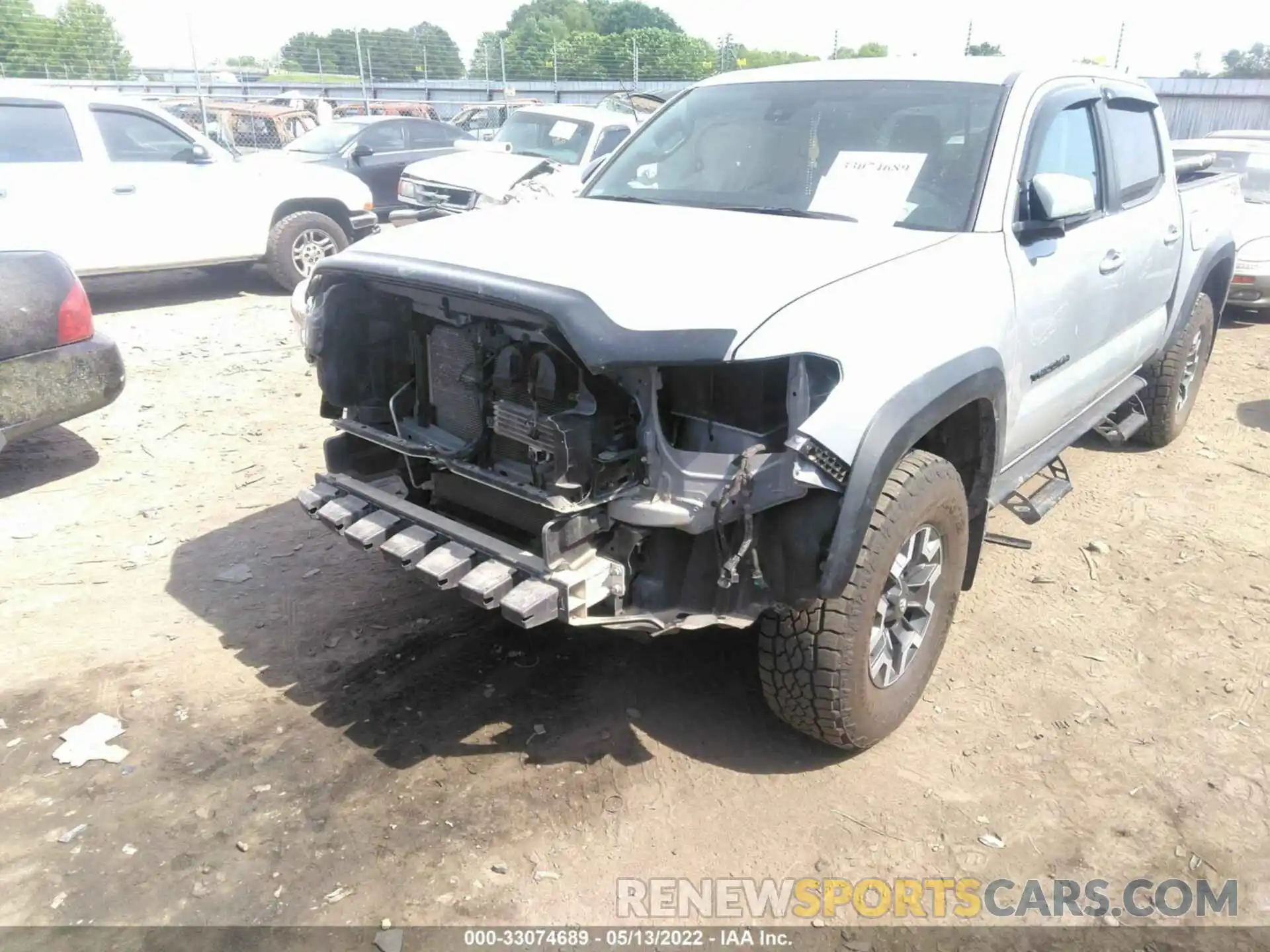 6 Photograph of a damaged car 3TMCZ5AN1LM292172 TOYOTA TACOMA 4WD 2020