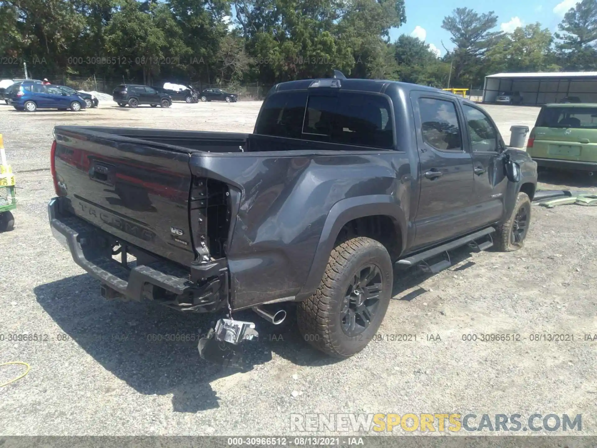 4 Photograph of a damaged car 3TMCZ5AN1LM299008 TOYOTA TACOMA 4WD 2020