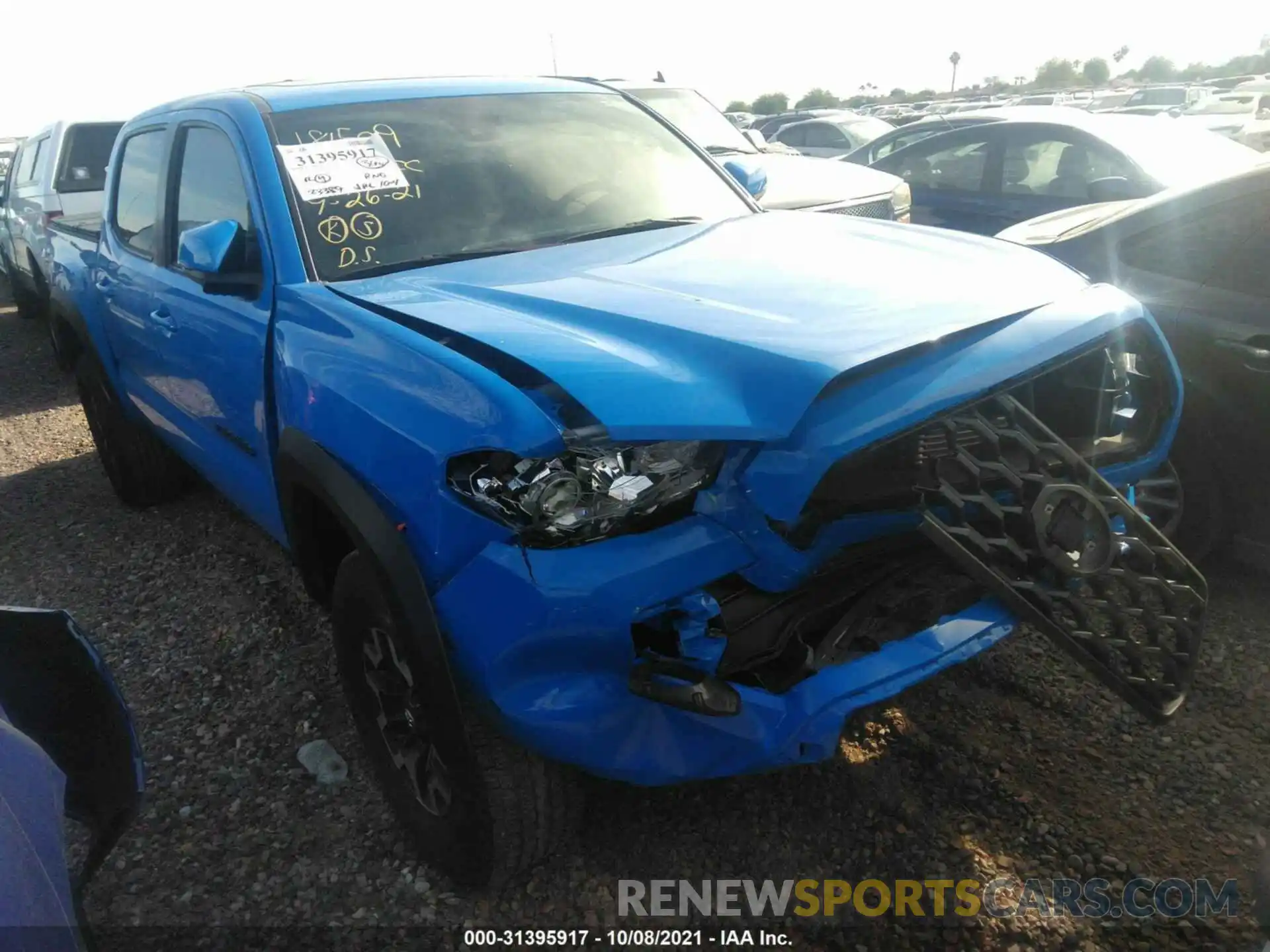 1 Photograph of a damaged car 3TMCZ5AN1LM304529 TOYOTA TACOMA 4WD 2020