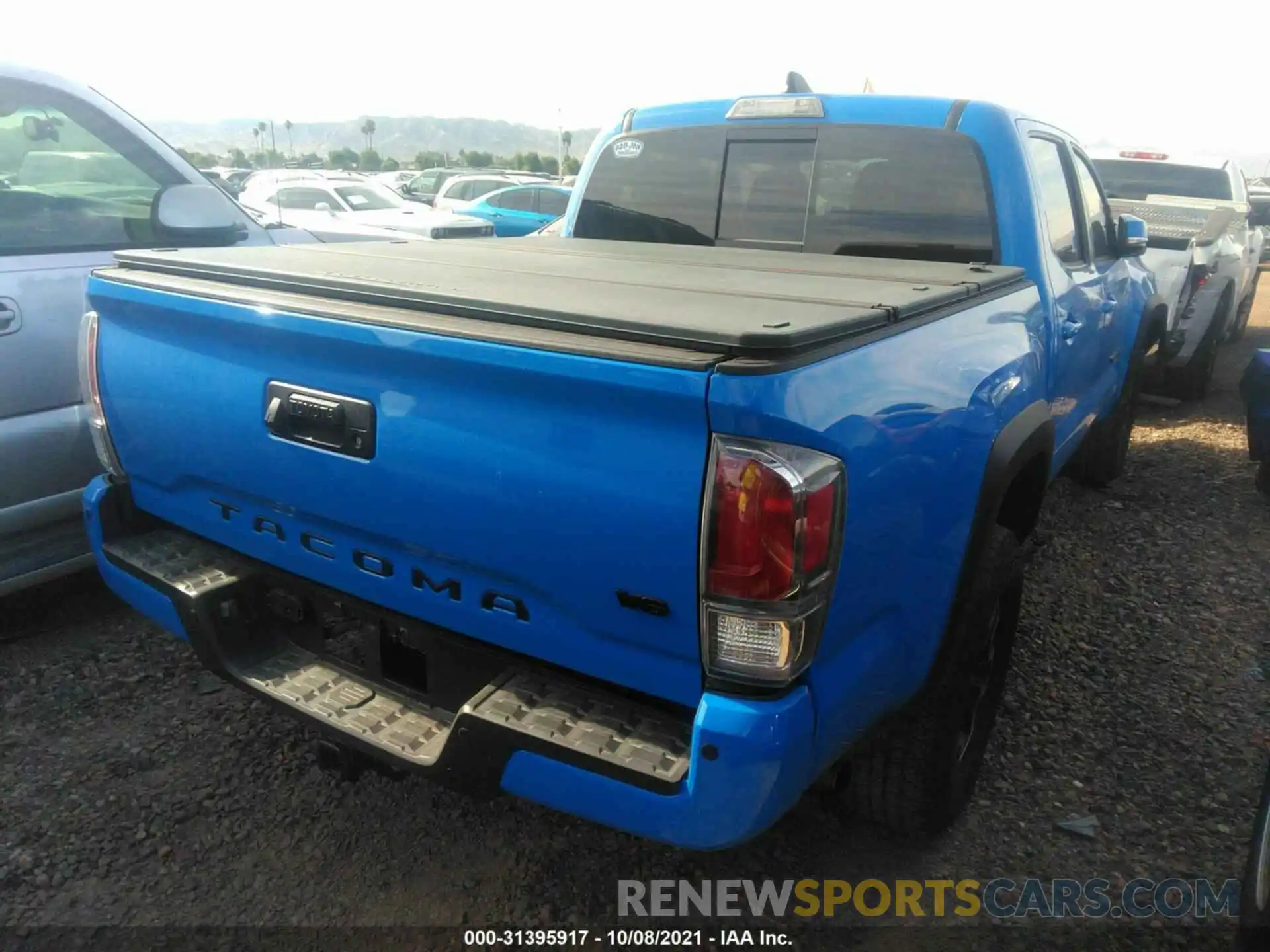 4 Photograph of a damaged car 3TMCZ5AN1LM304529 TOYOTA TACOMA 4WD 2020