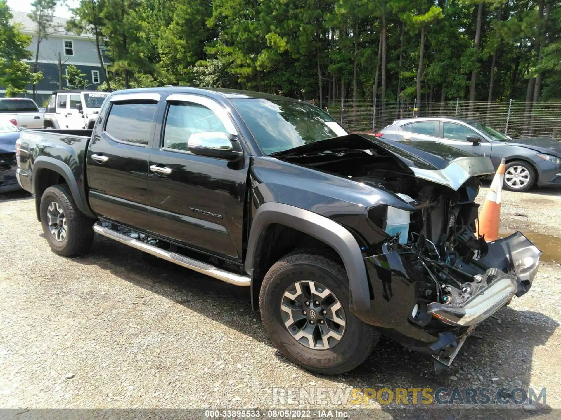 1 Photograph of a damaged car 3TMCZ5AN1LM312372 TOYOTA TACOMA 4WD 2020