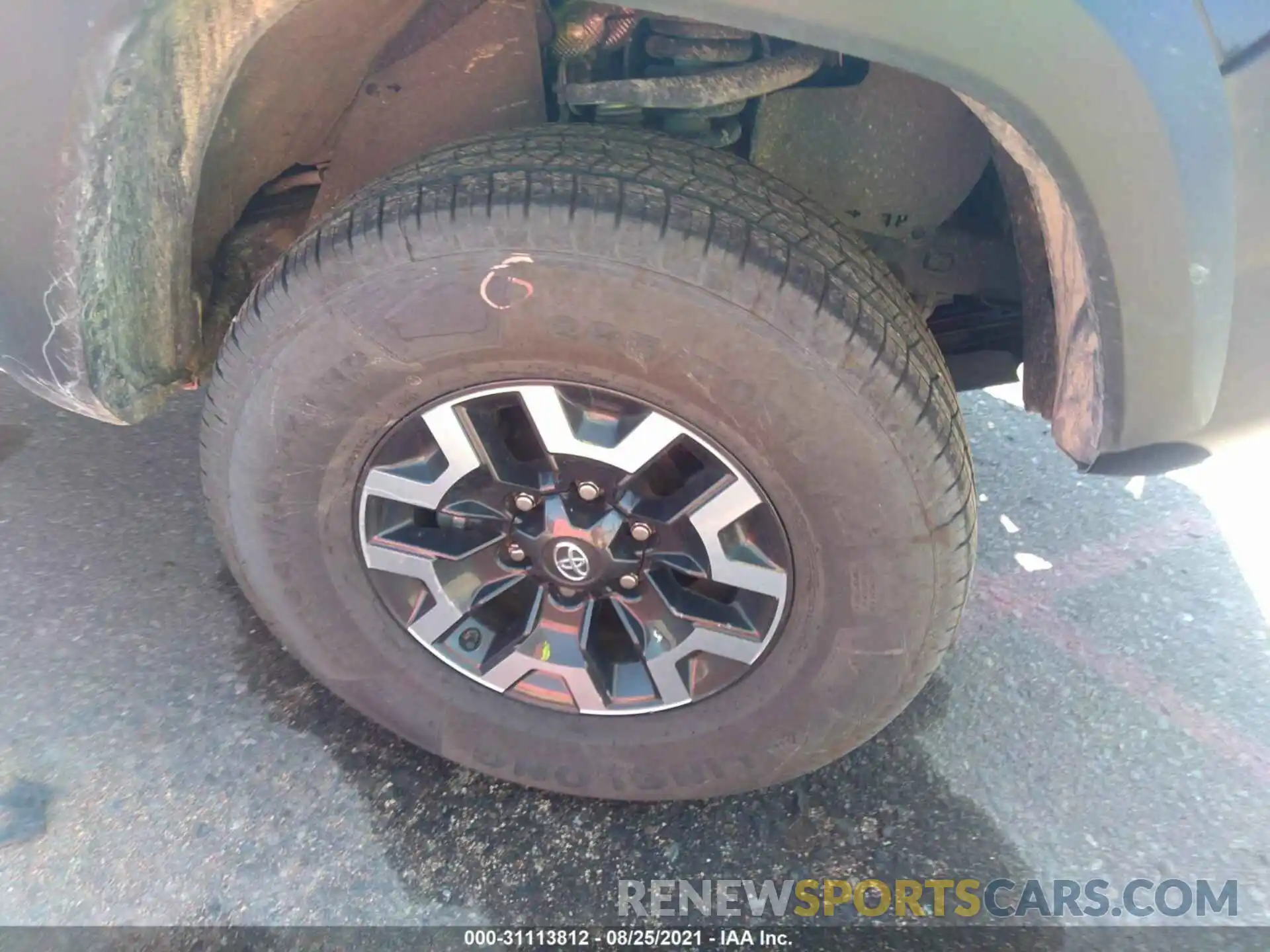 14 Photograph of a damaged car 3TMCZ5AN1LM314252 TOYOTA TACOMA 4WD 2020