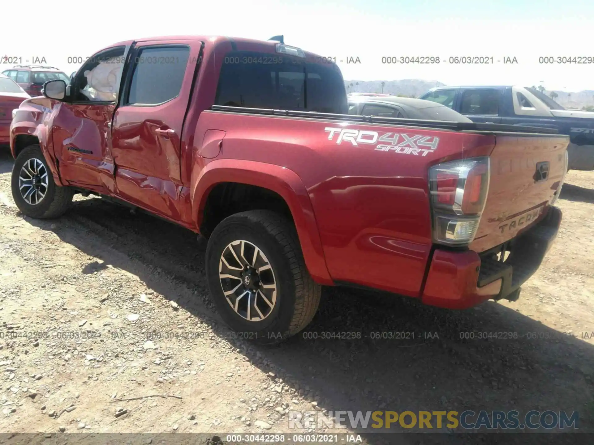 3 Photograph of a damaged car 3TMCZ5AN1LM315000 TOYOTA TACOMA 4WD 2020