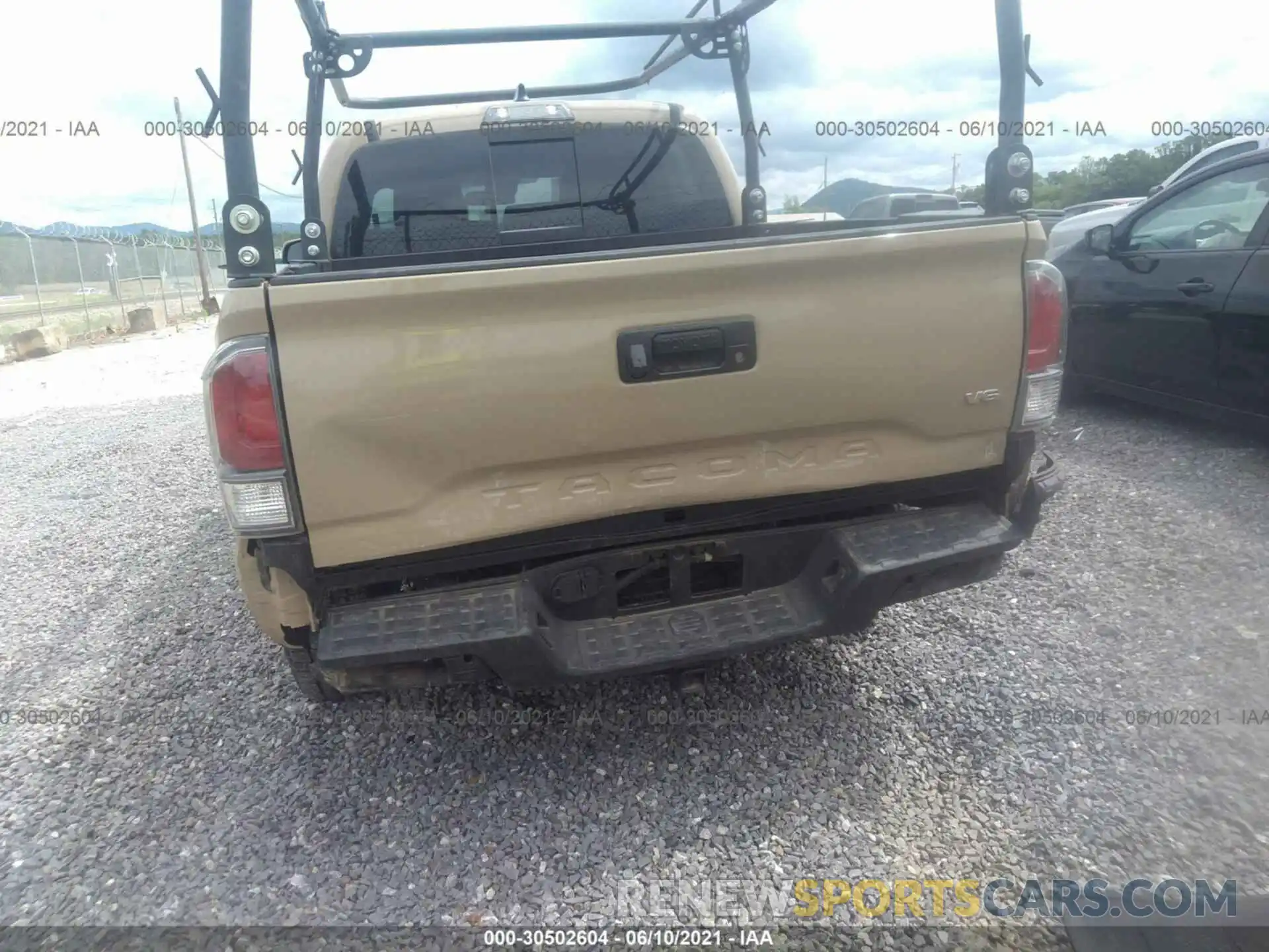 6 Photograph of a damaged car 3TMCZ5AN1LM321573 TOYOTA TACOMA 4WD 2020