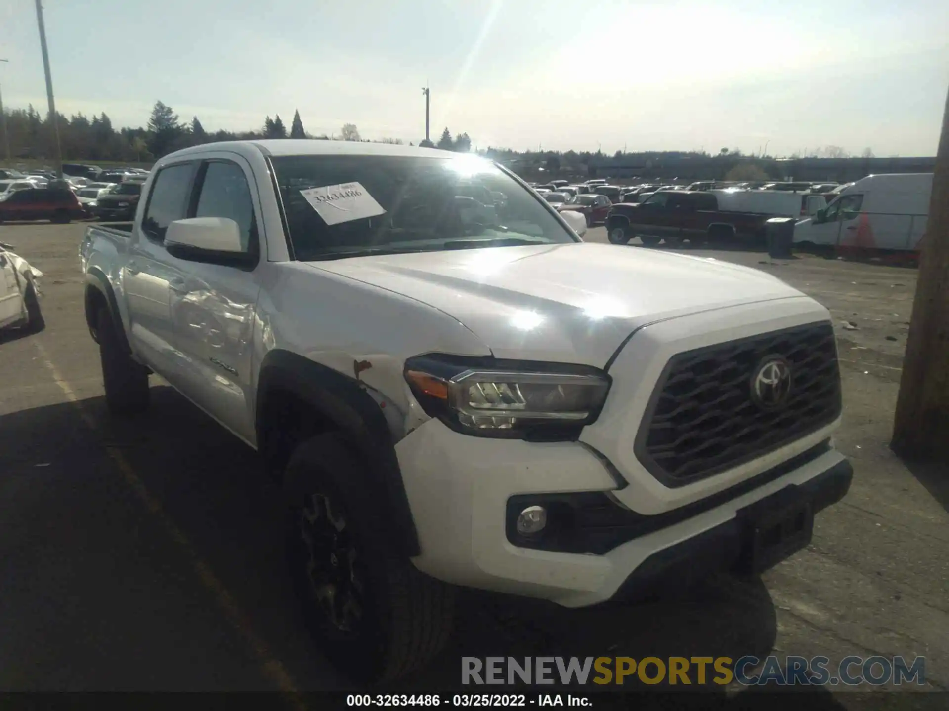 1 Photograph of a damaged car 3TMCZ5AN1LM323100 TOYOTA TACOMA 4WD 2020