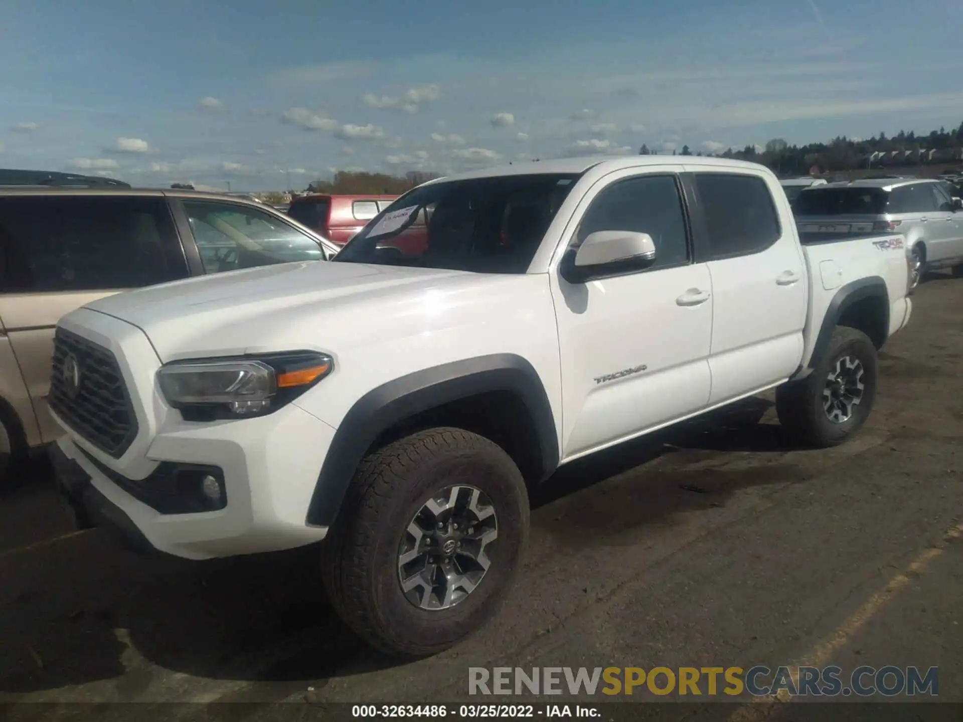 2 Photograph of a damaged car 3TMCZ5AN1LM323100 TOYOTA TACOMA 4WD 2020