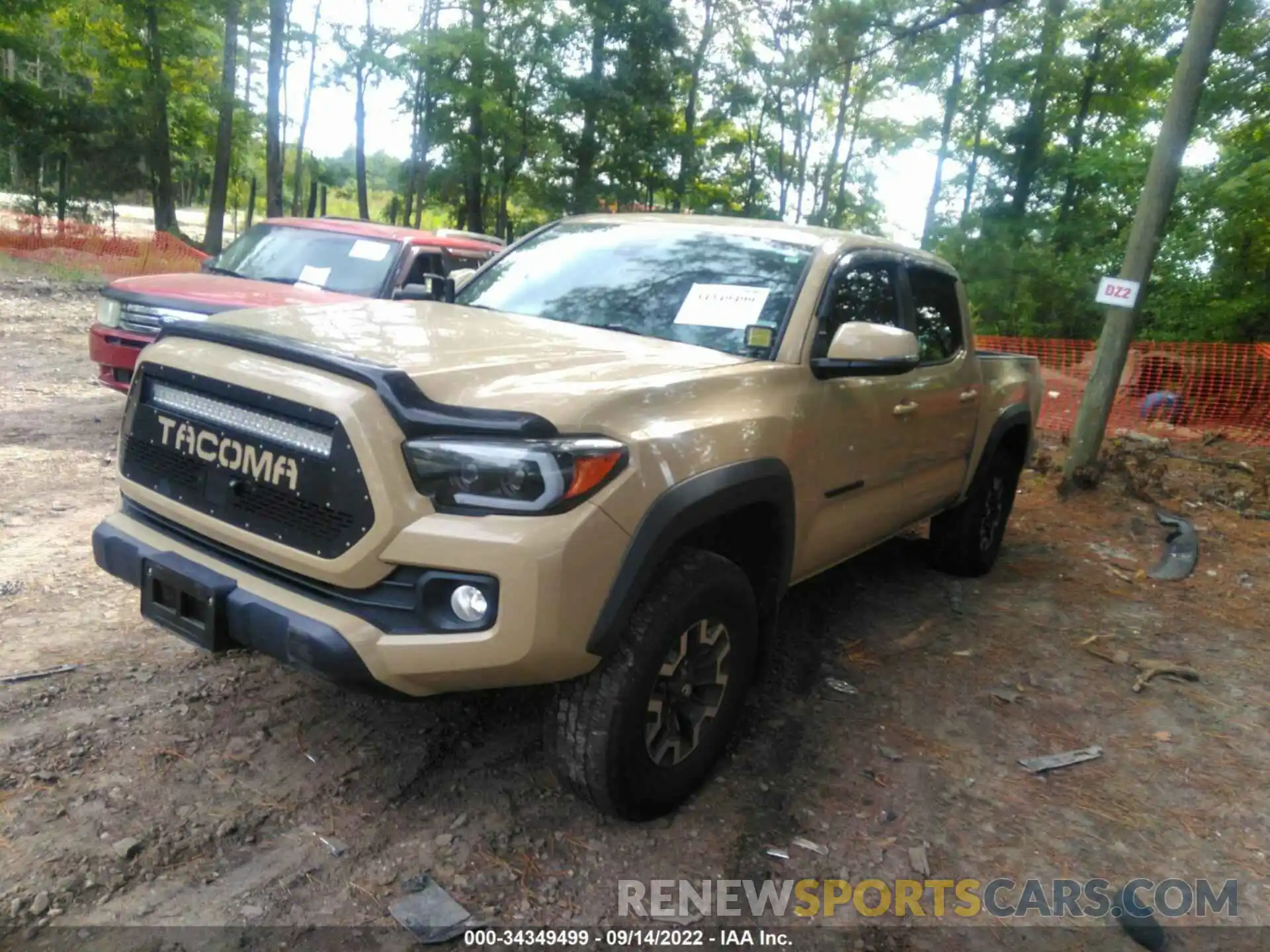 2 Photograph of a damaged car 3TMCZ5AN1LM328586 TOYOTA TACOMA 4WD 2020