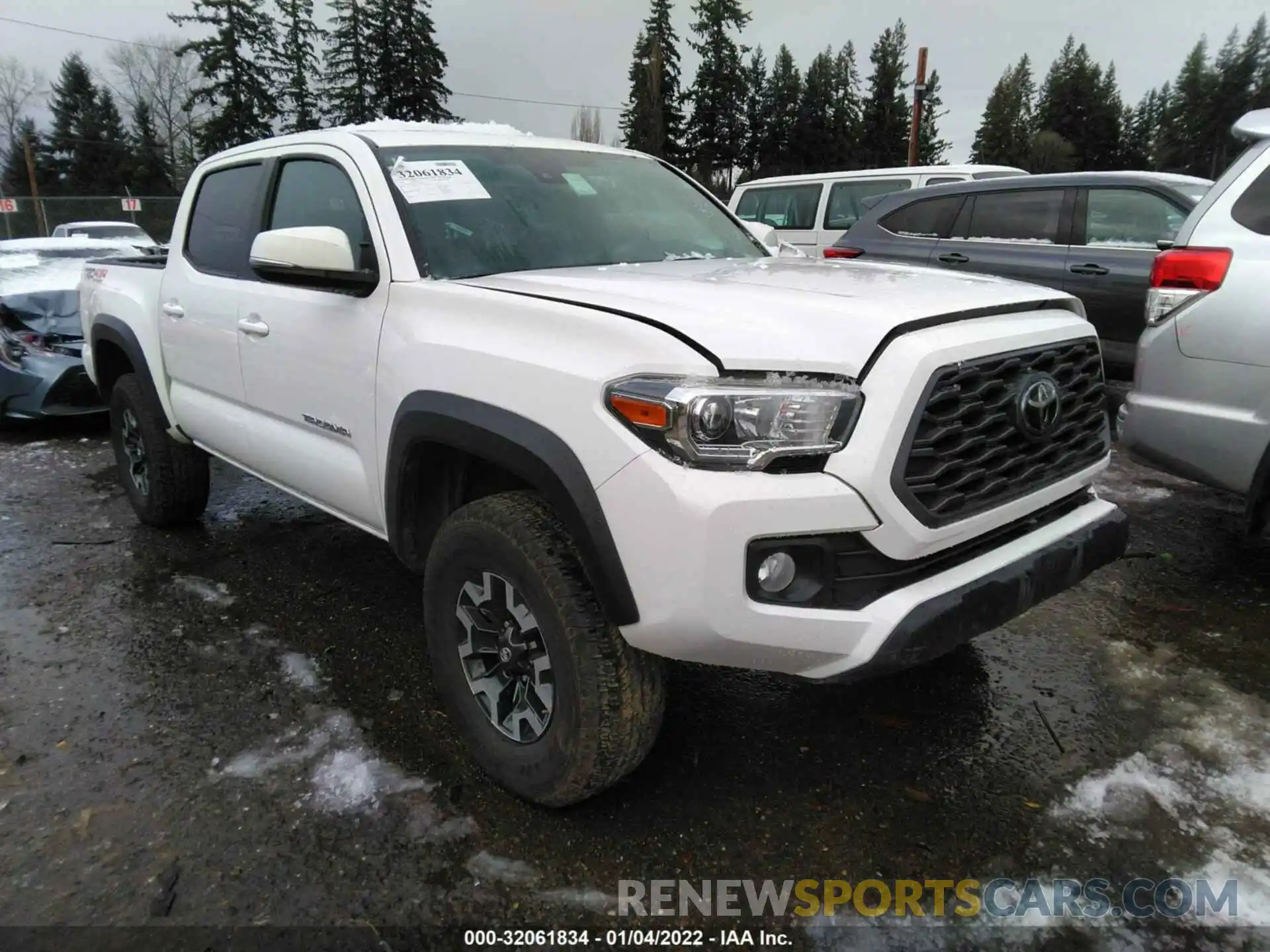 1 Photograph of a damaged car 3TMCZ5AN1LM331956 TOYOTA TACOMA 4WD 2020