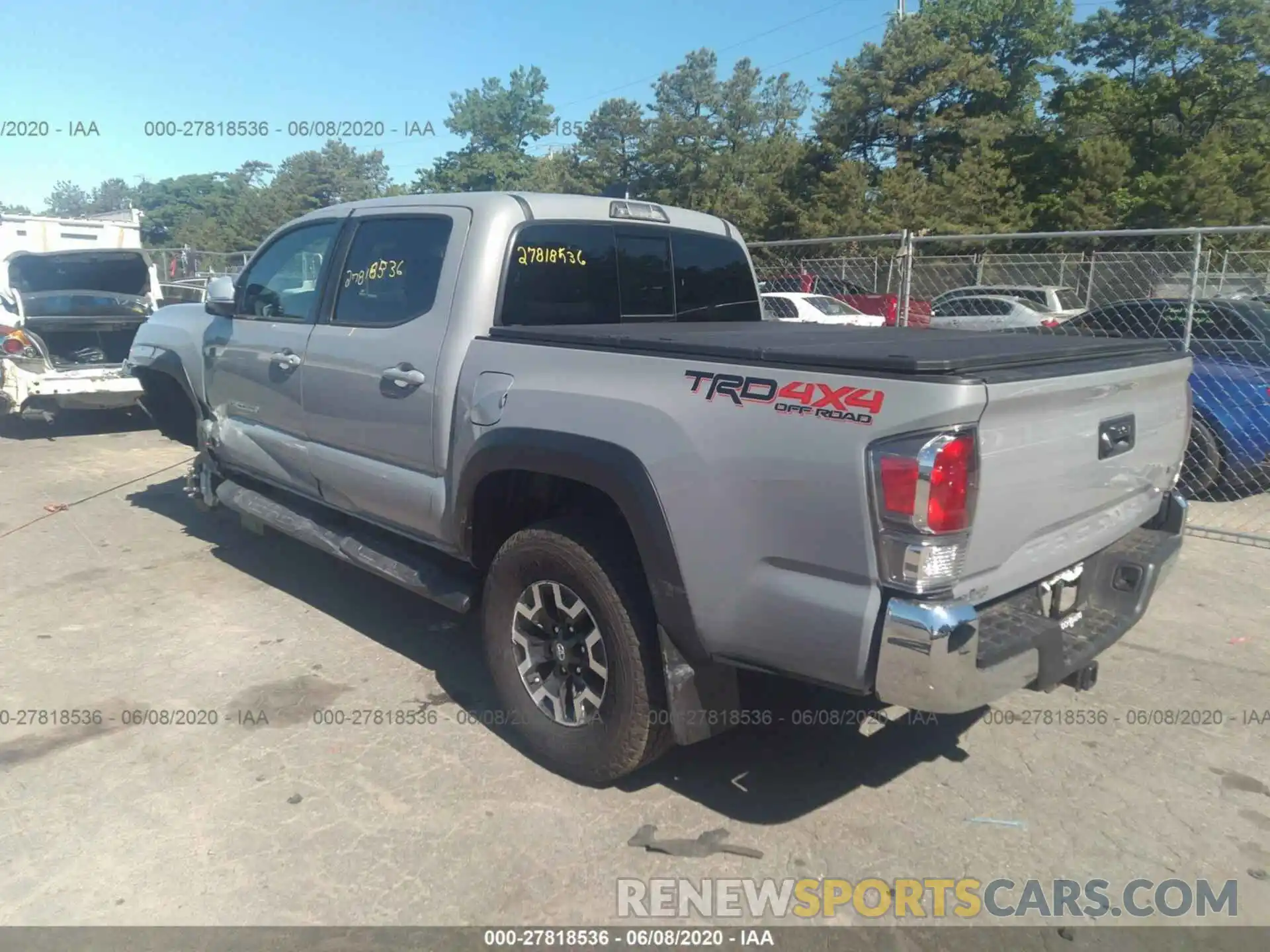 3 Photograph of a damaged car 3TMCZ5AN1LM340480 TOYOTA TACOMA 4WD 2020