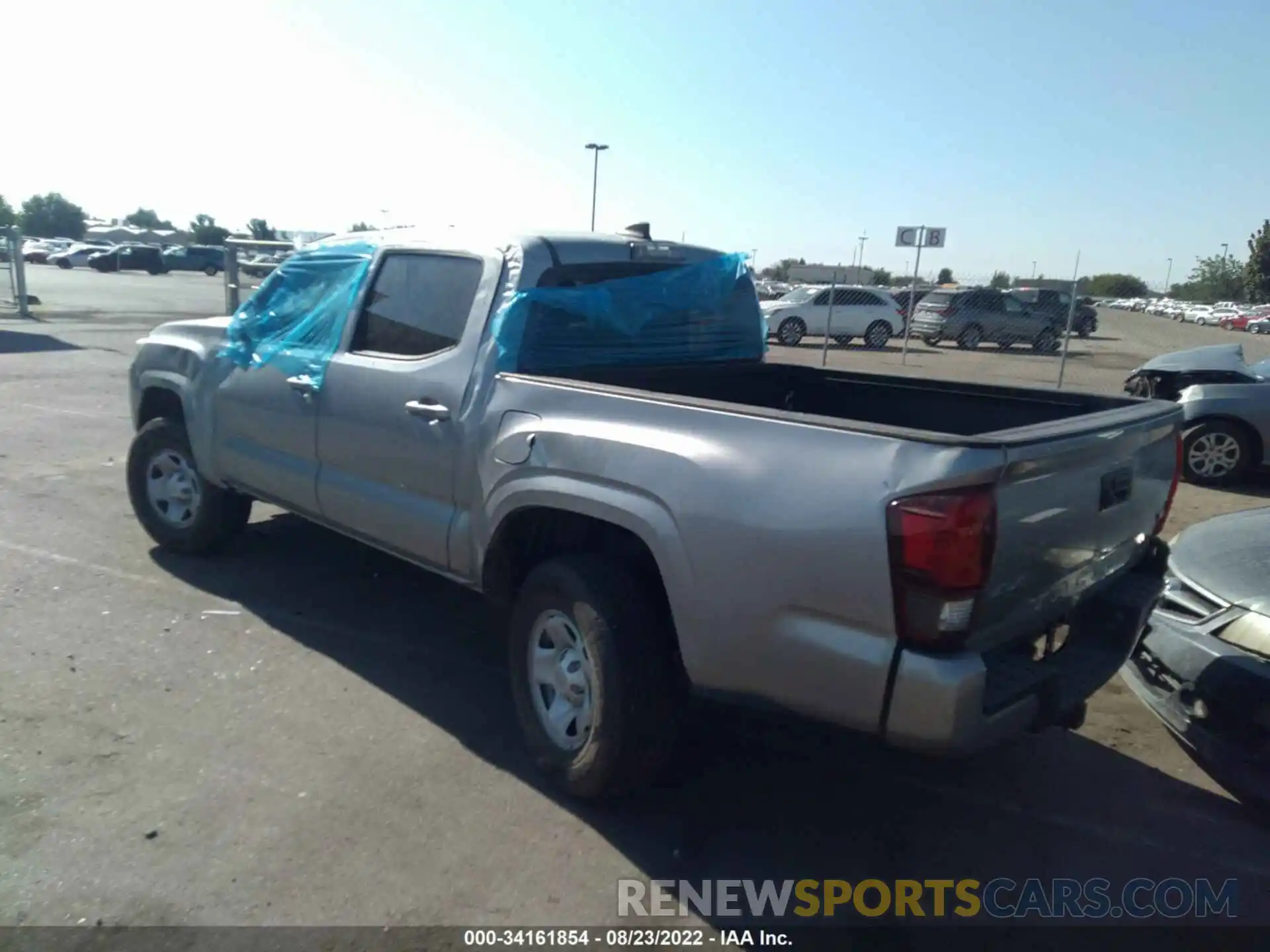 3 Photograph of a damaged car 3TMCZ5AN1LM343203 TOYOTA TACOMA 4WD 2020