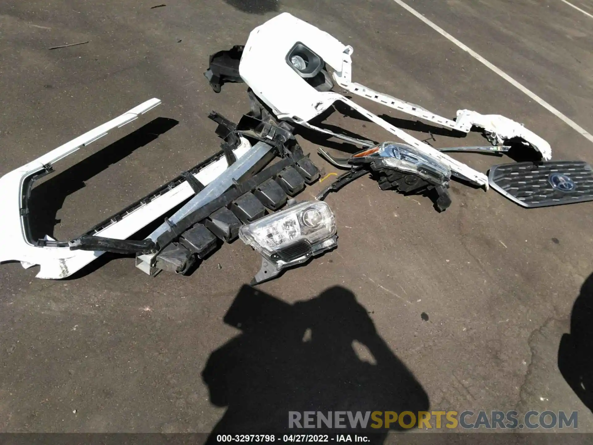 12 Photograph of a damaged car 3TMCZ5AN1LM356548 TOYOTA TACOMA 4WD 2020