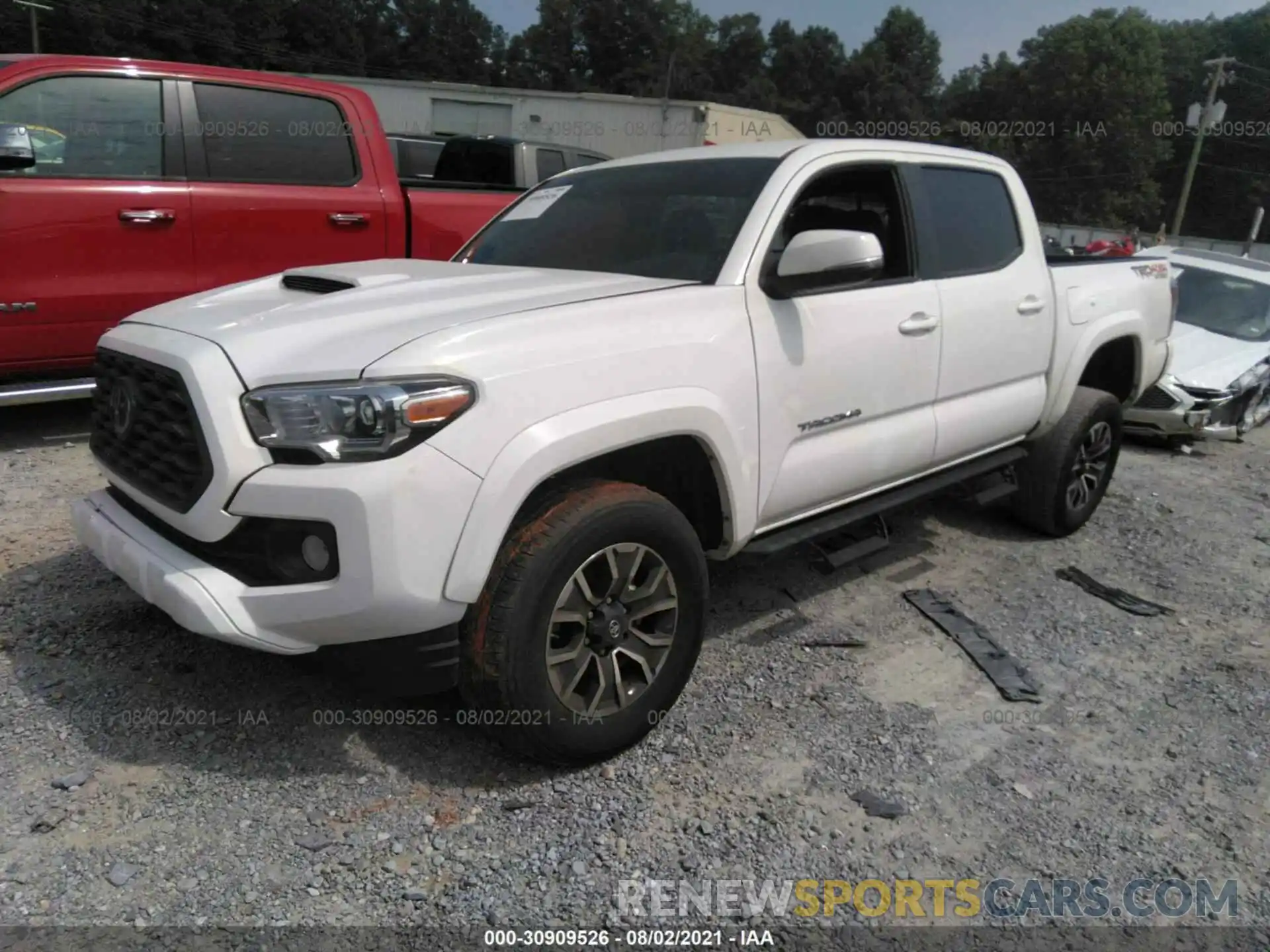 2 Photograph of a damaged car 3TMCZ5AN2LM291113 TOYOTA TACOMA 4WD 2020