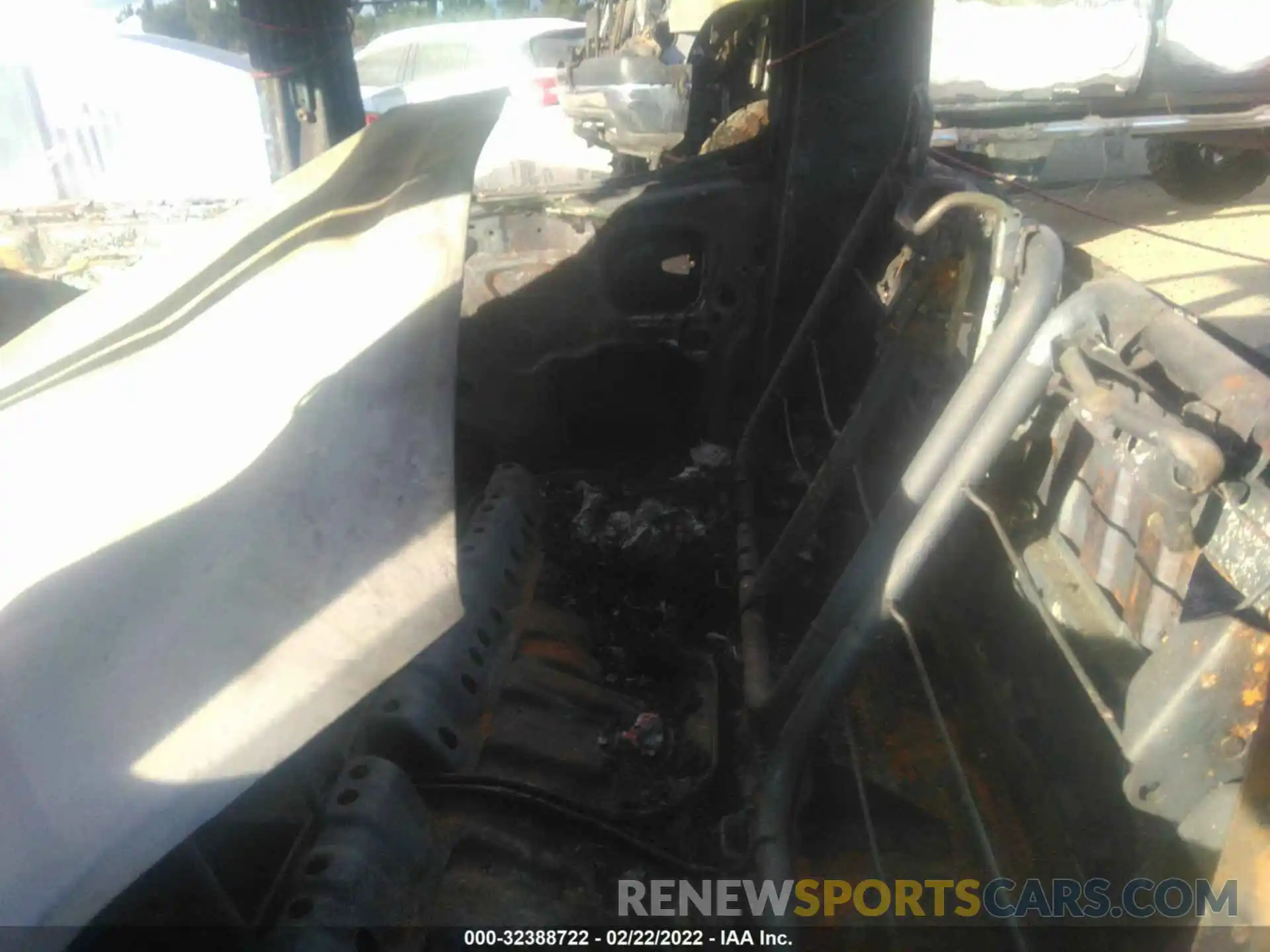 8 Photograph of a damaged car 3TMCZ5AN2LM296263 TOYOTA TACOMA 4WD 2020