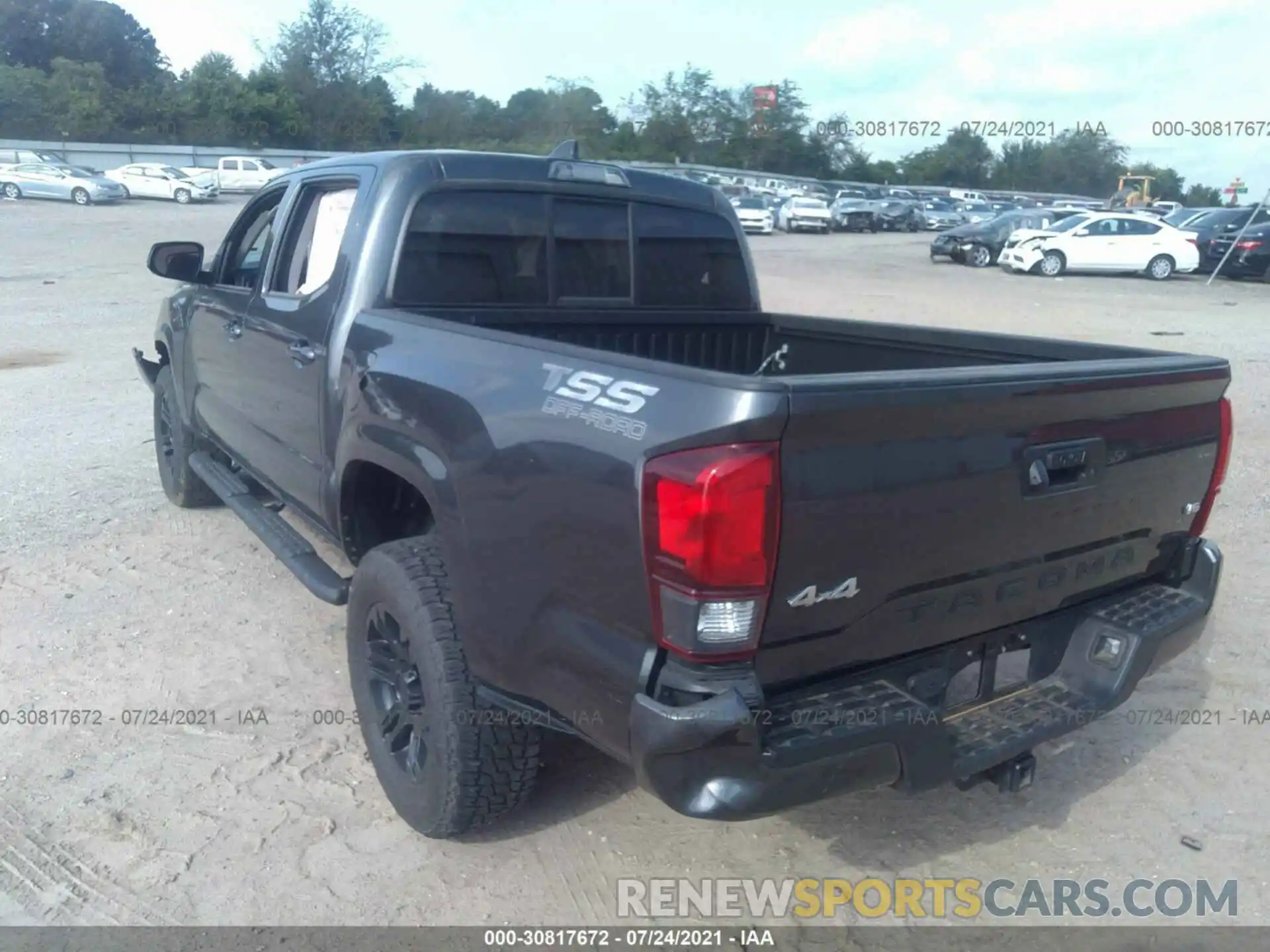 3 Photograph of a damaged car 3TMCZ5AN2LM298434 TOYOTA TACOMA 4WD 2020