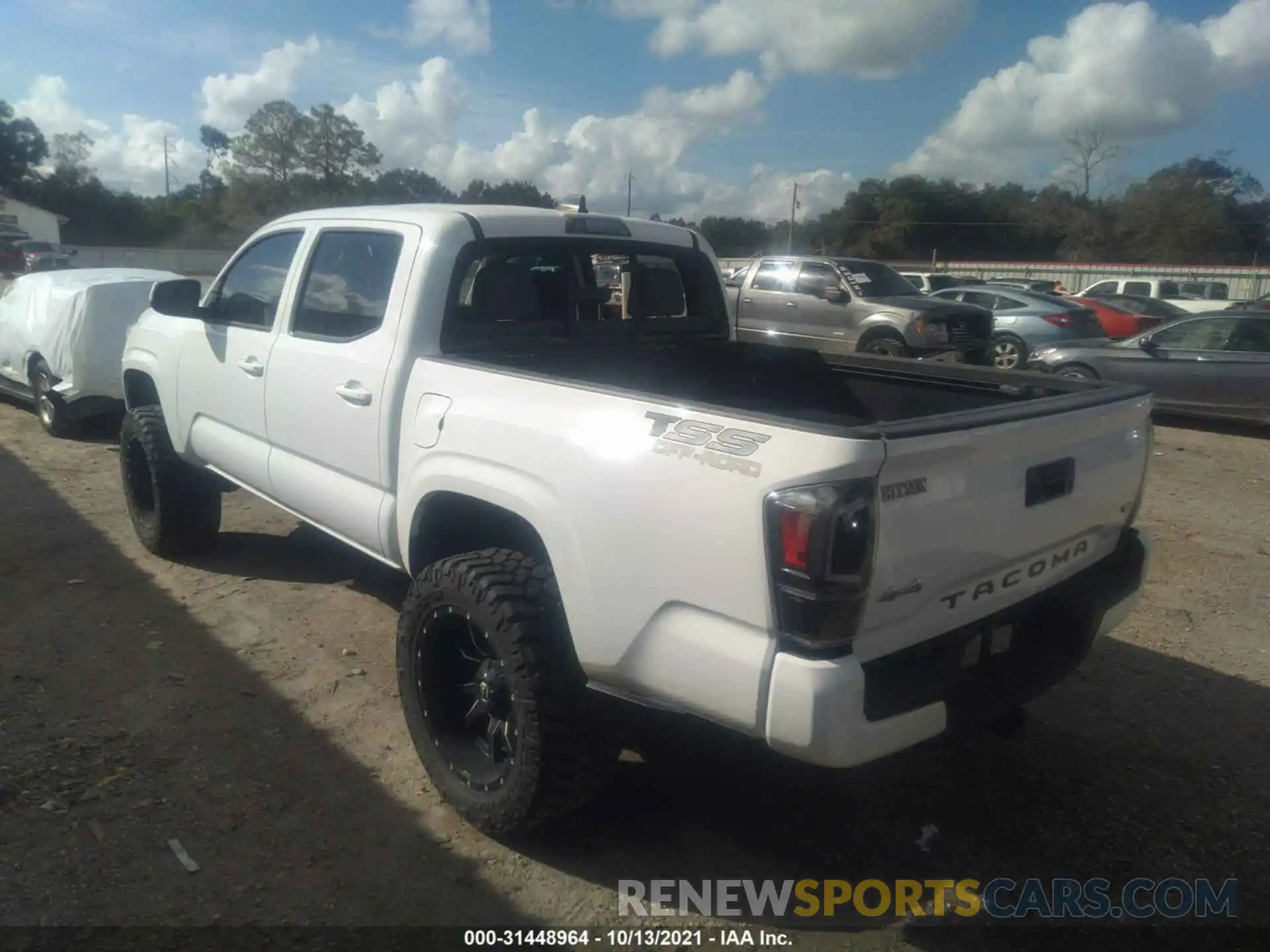 3 Photograph of a damaged car 3TMCZ5AN2LM300831 TOYOTA TACOMA 4WD 2020