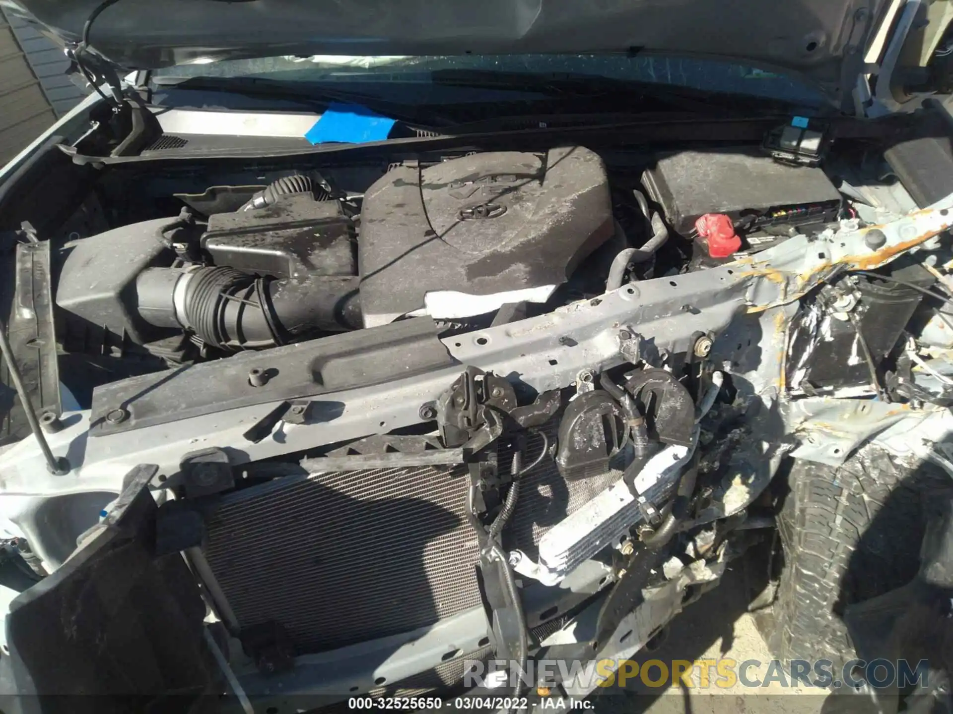 10 Photograph of a damaged car 3TMCZ5AN2LM316737 TOYOTA TACOMA 4WD 2020