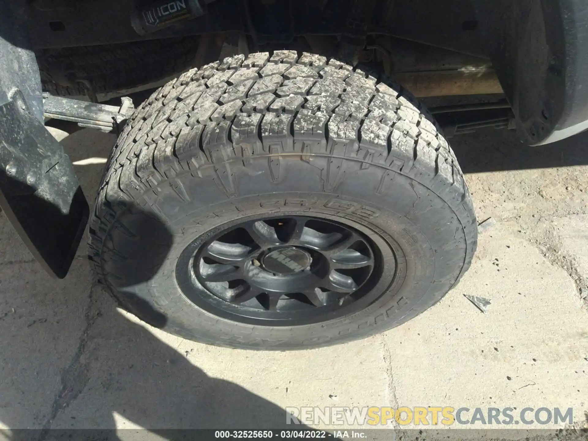 15 Фотография поврежденного автомобиля 3TMCZ5AN2LM316737 TOYOTA TACOMA 4WD 2020