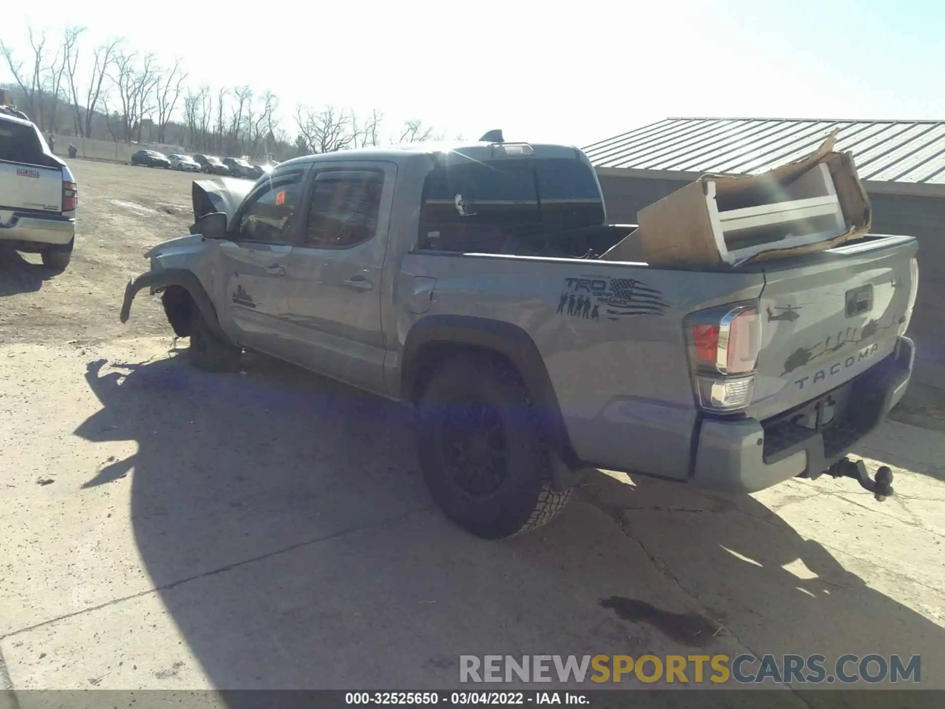 3 Photograph of a damaged car 3TMCZ5AN2LM316737 TOYOTA TACOMA 4WD 2020