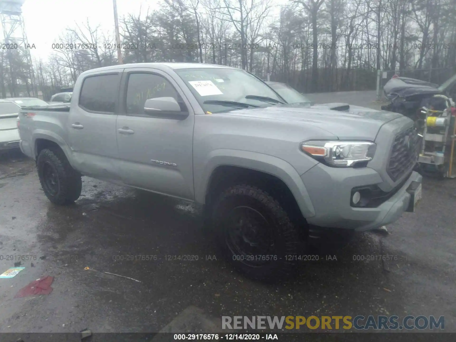 1 Photograph of a damaged car 3TMCZ5AN2LM317029 TOYOTA TACOMA 4WD 2020