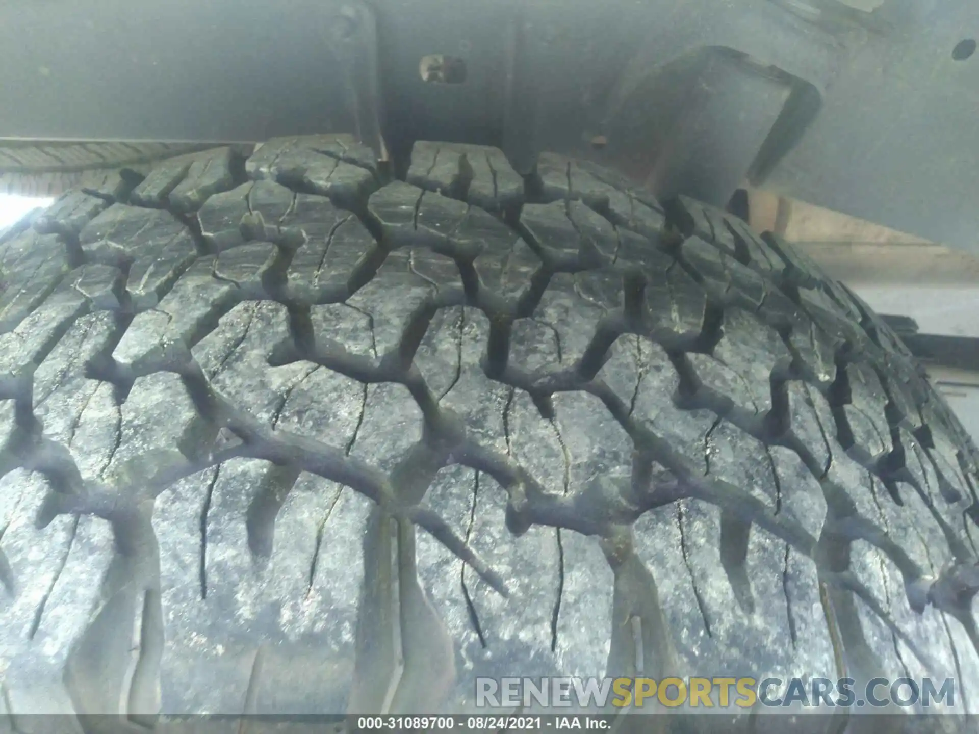 14 Photograph of a damaged car 3TMCZ5AN2LM339984 TOYOTA TACOMA 4WD 2020