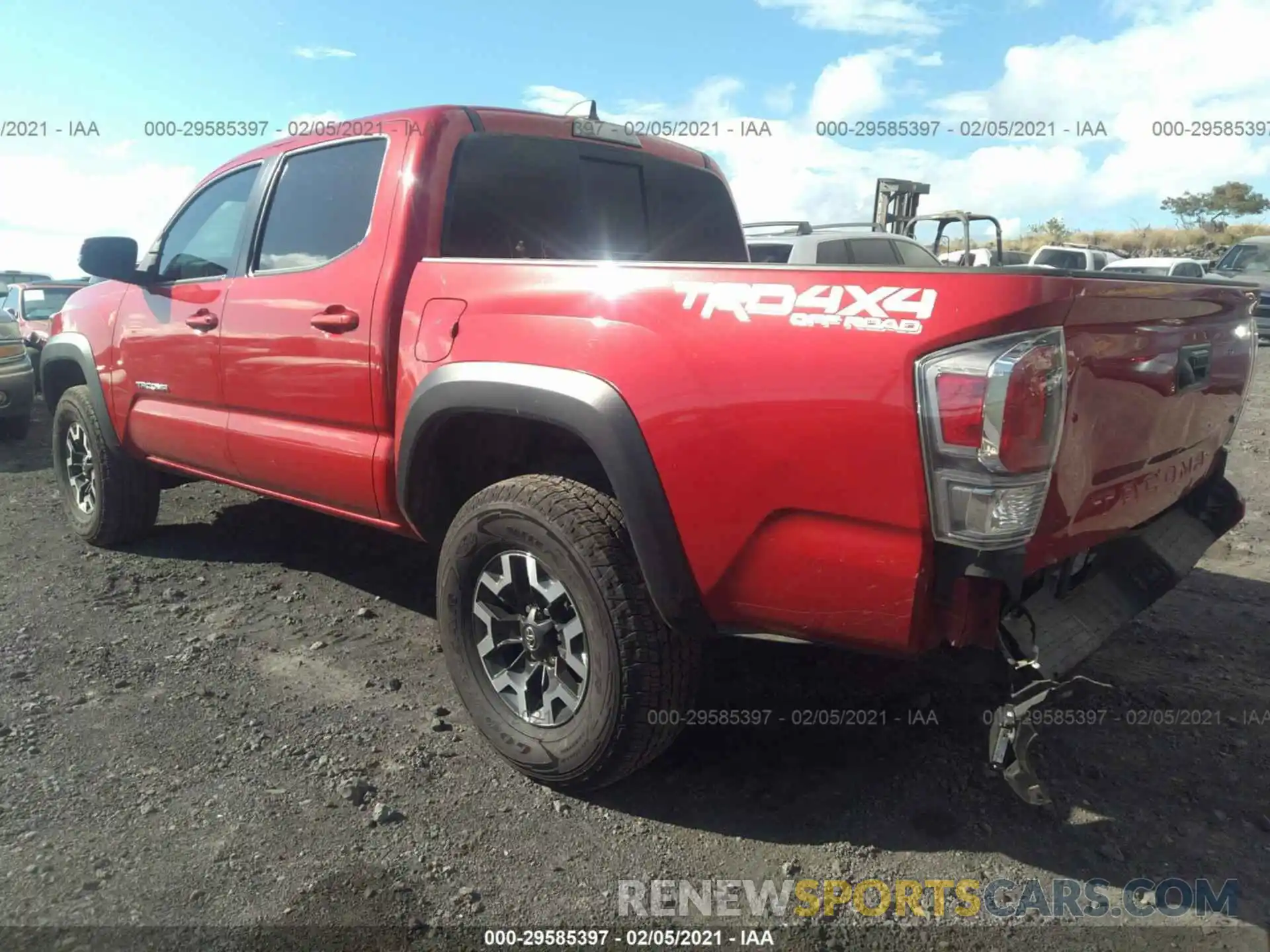 3 Фотография поврежденного автомобиля 3TMCZ5AN2LM347308 TOYOTA TACOMA 4WD 2020