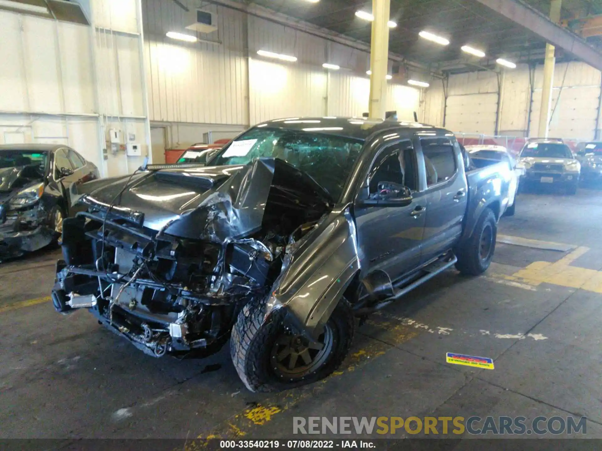 2 Photograph of a damaged car 3TMCZ5AN2LM350662 TOYOTA TACOMA 4WD 2020