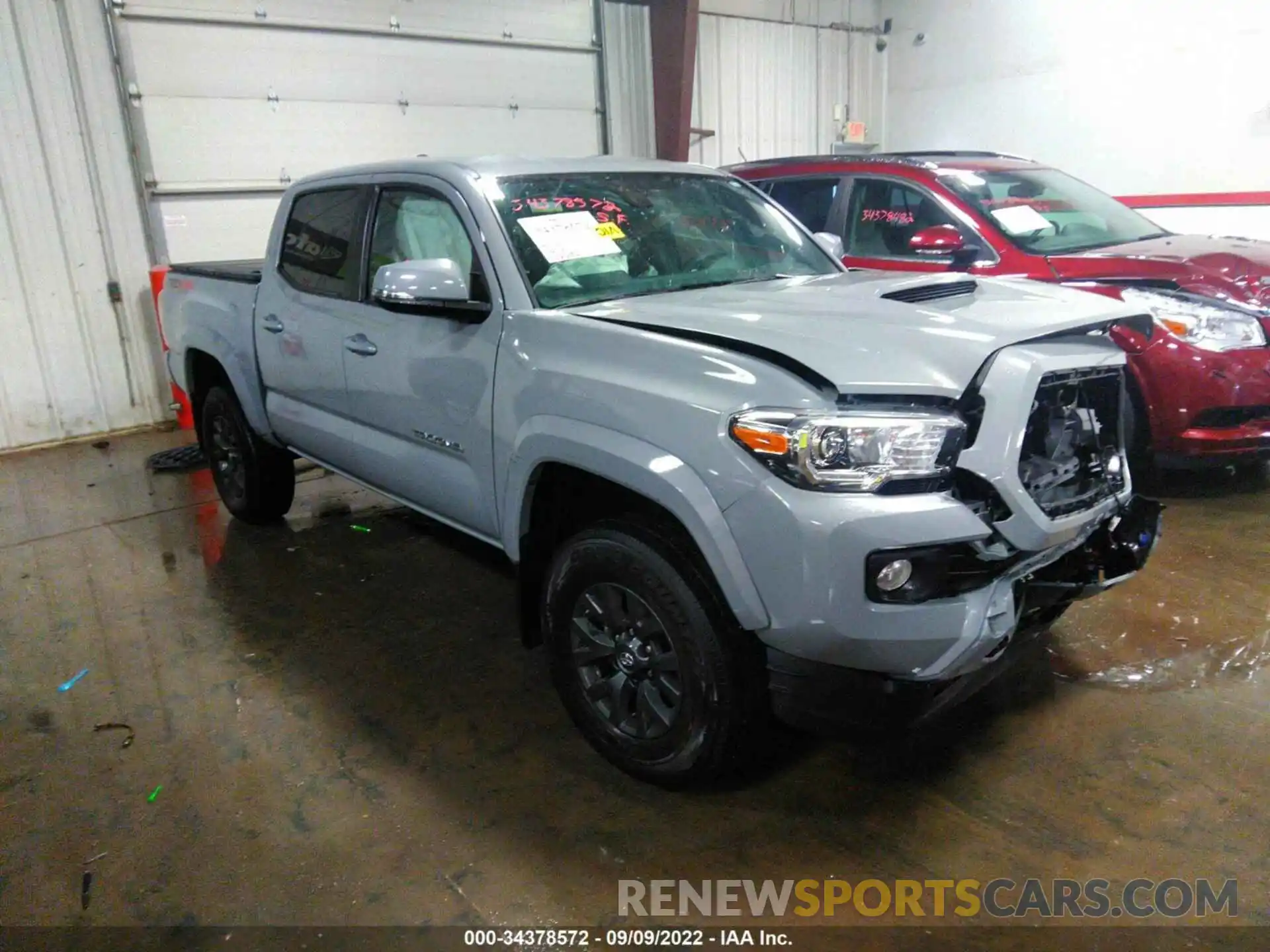 1 Photograph of a damaged car 3TMCZ5AN2LM351021 TOYOTA TACOMA 4WD 2020