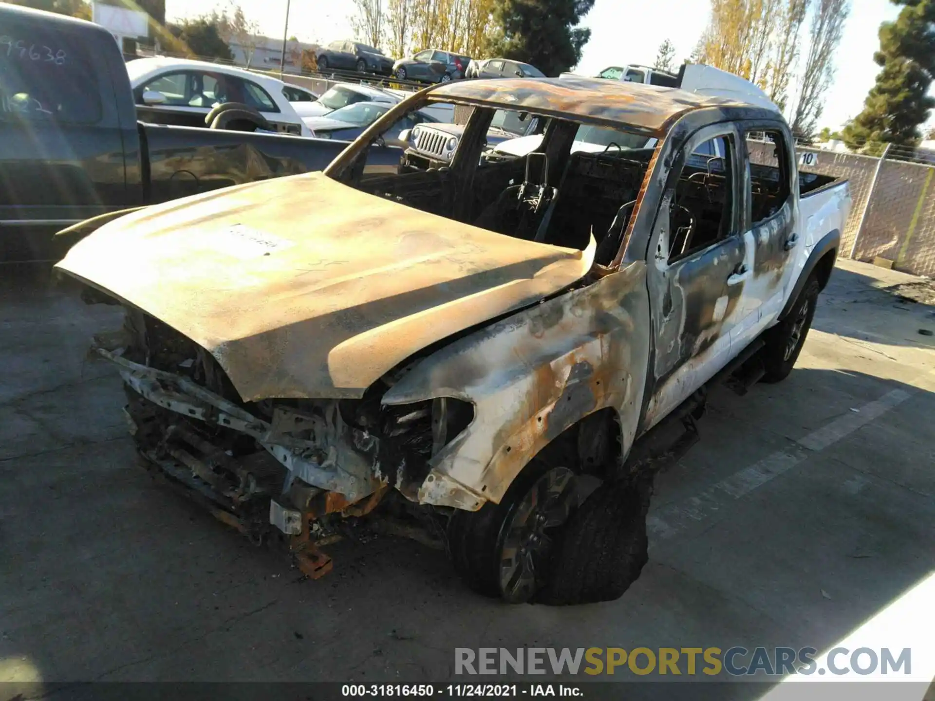 2 Photograph of a damaged car 3TMCZ5AN2LM354775 TOYOTA TACOMA 4WD 2020