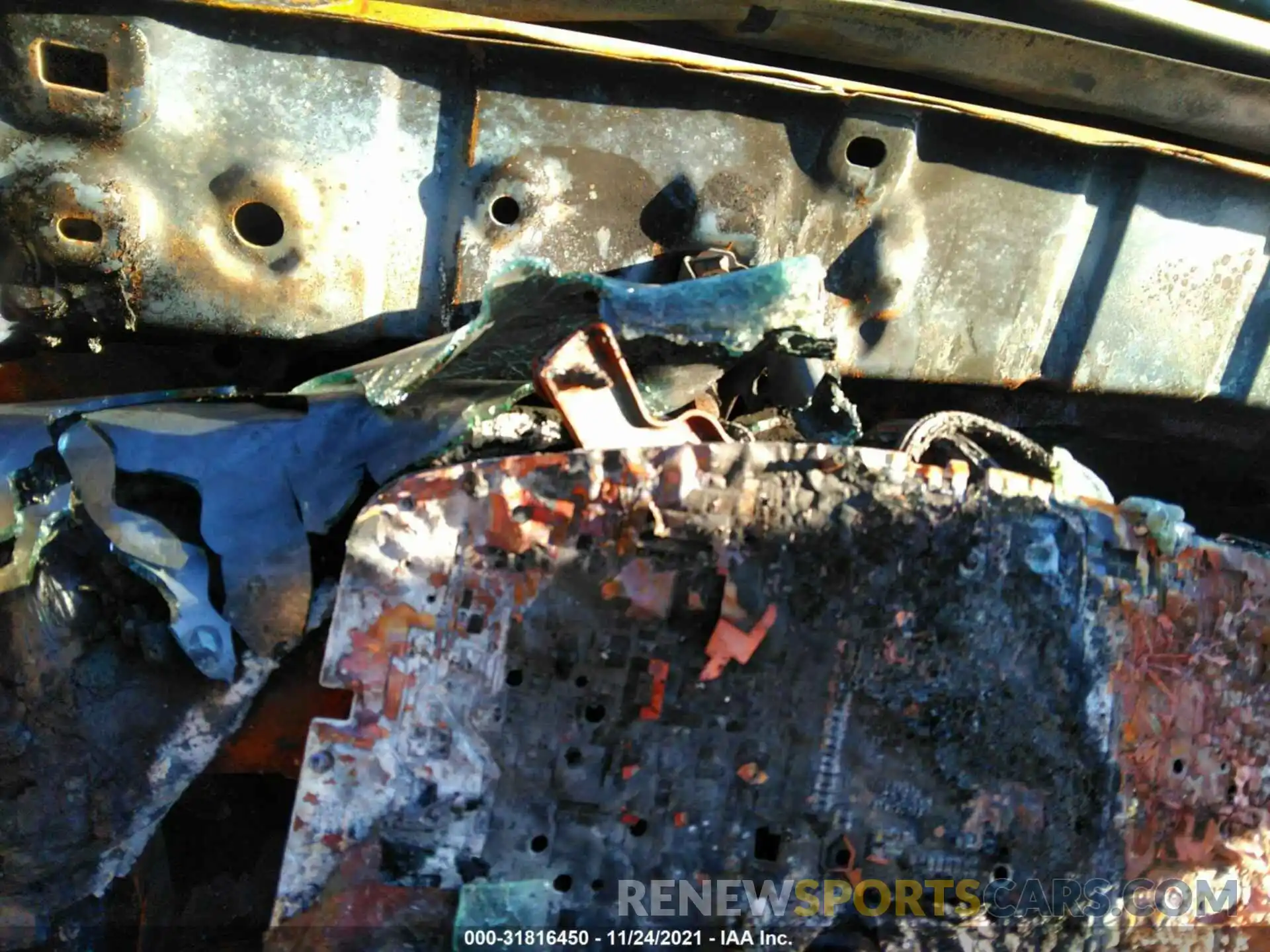 7 Photograph of a damaged car 3TMCZ5AN2LM354775 TOYOTA TACOMA 4WD 2020