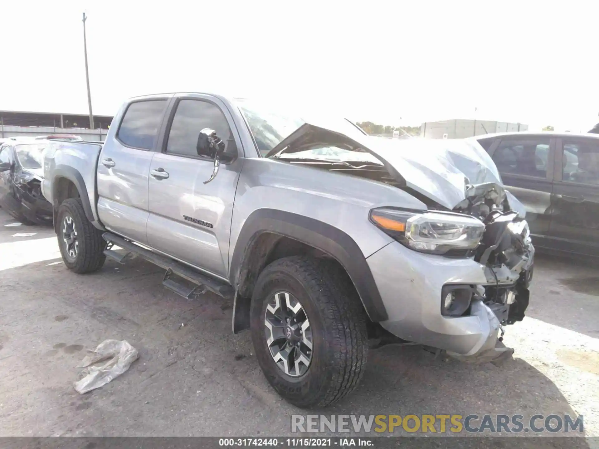 1 Photograph of a damaged car 3TMCZ5AN2LM366120 TOYOTA TACOMA 4WD 2020