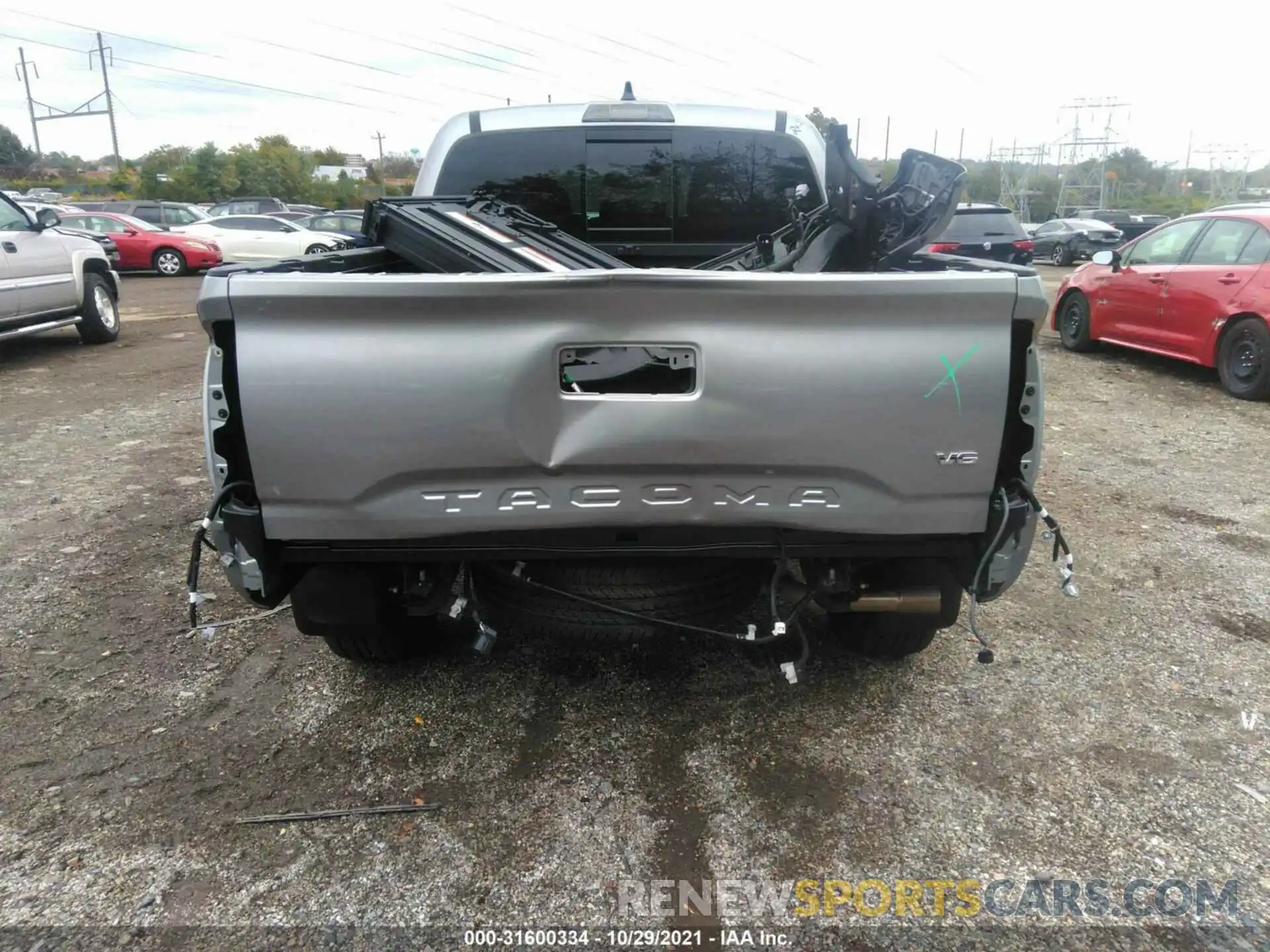 6 Photograph of a damaged car 3TMCZ5AN2LM366277 TOYOTA TACOMA 4WD 2020