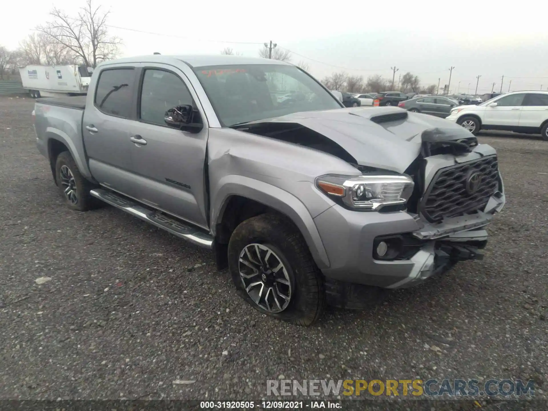 1 Photograph of a damaged car 3TMCZ5AN2LM366652 TOYOTA TACOMA 4WD 2020