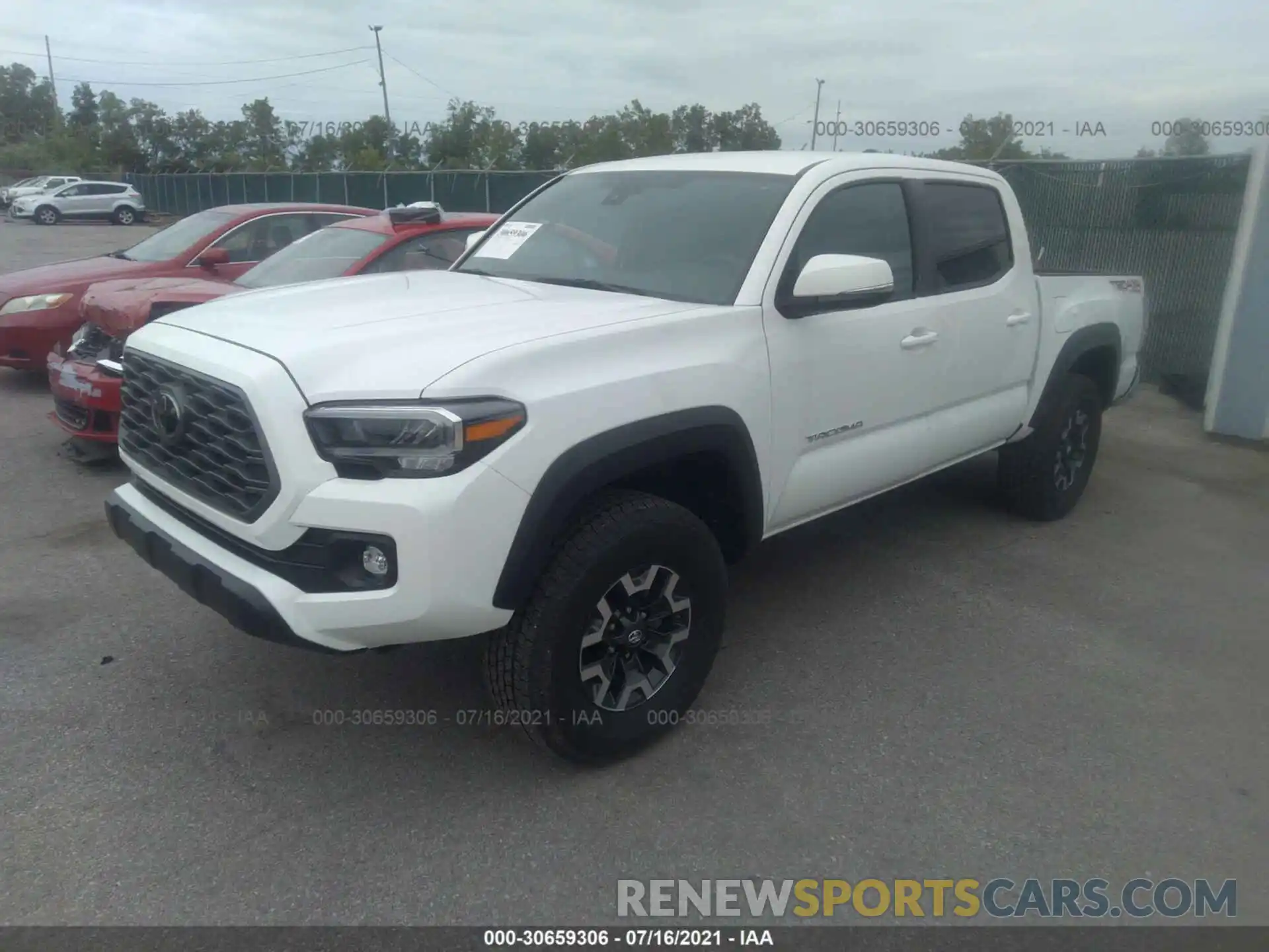 2 Photograph of a damaged car 3TMCZ5AN3LM290097 TOYOTA TACOMA 4WD 2020