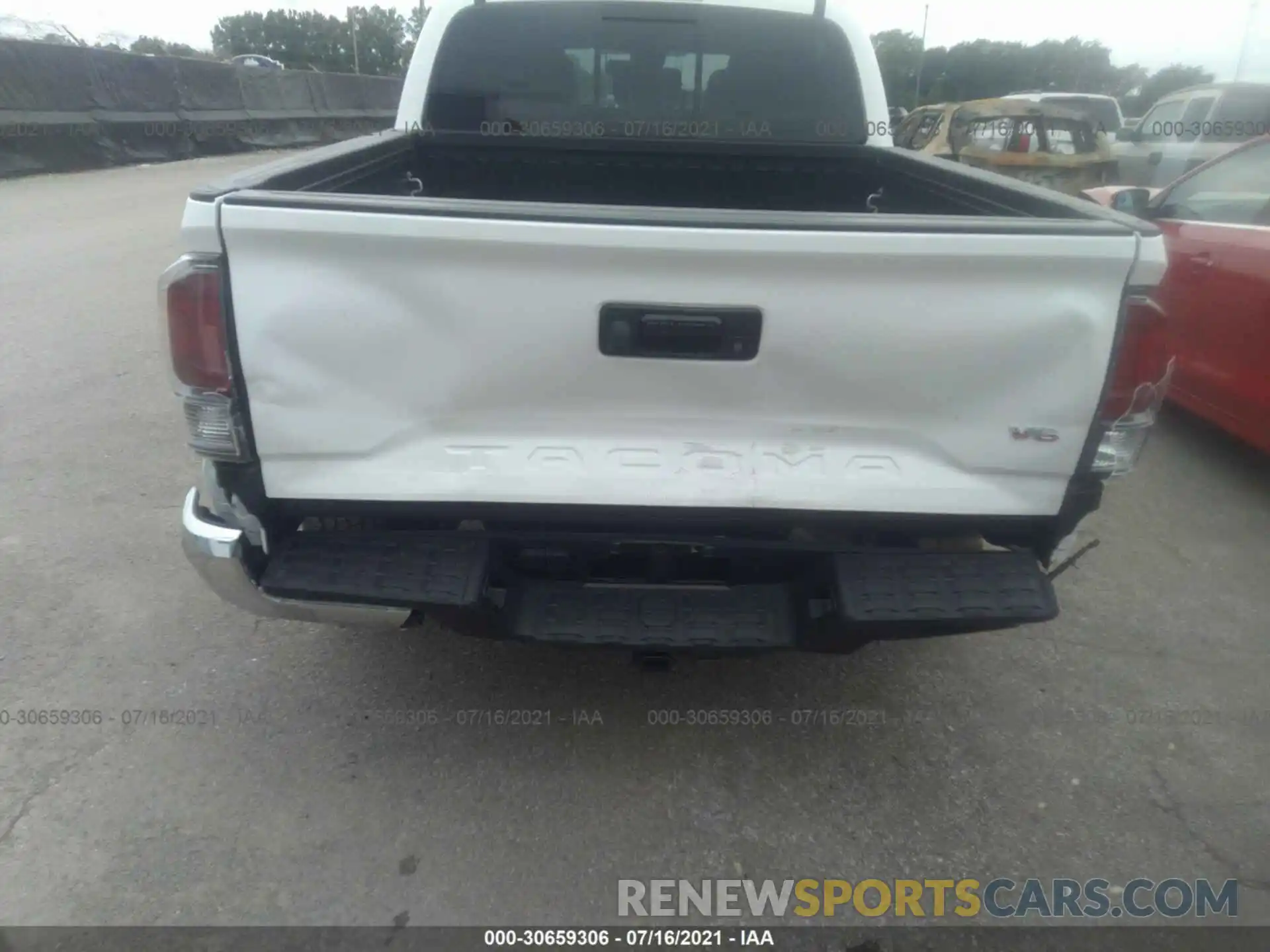 6 Photograph of a damaged car 3TMCZ5AN3LM290097 TOYOTA TACOMA 4WD 2020