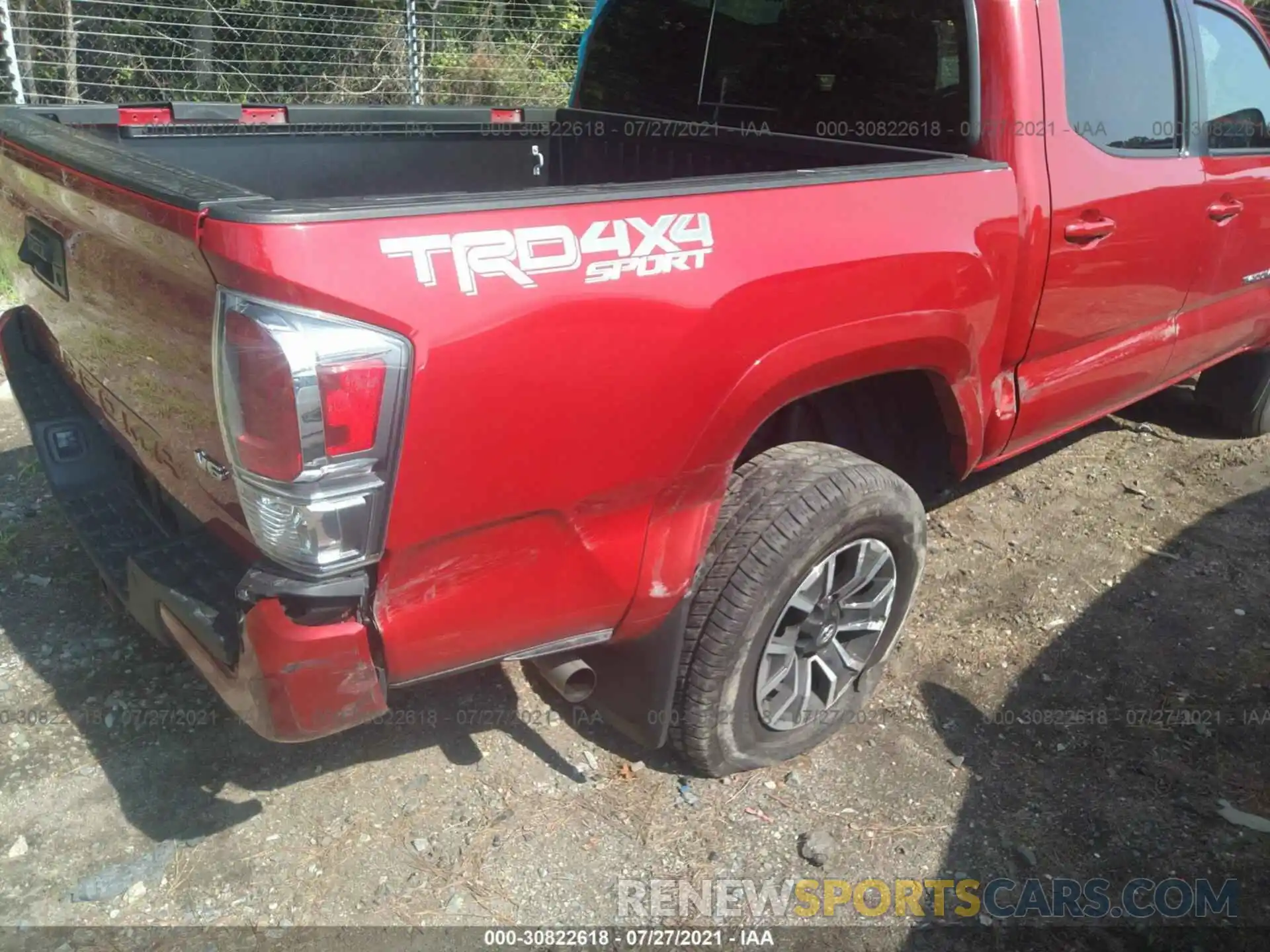 6 Photograph of a damaged car 3TMCZ5AN3LM297275 TOYOTA TACOMA 4WD 2020