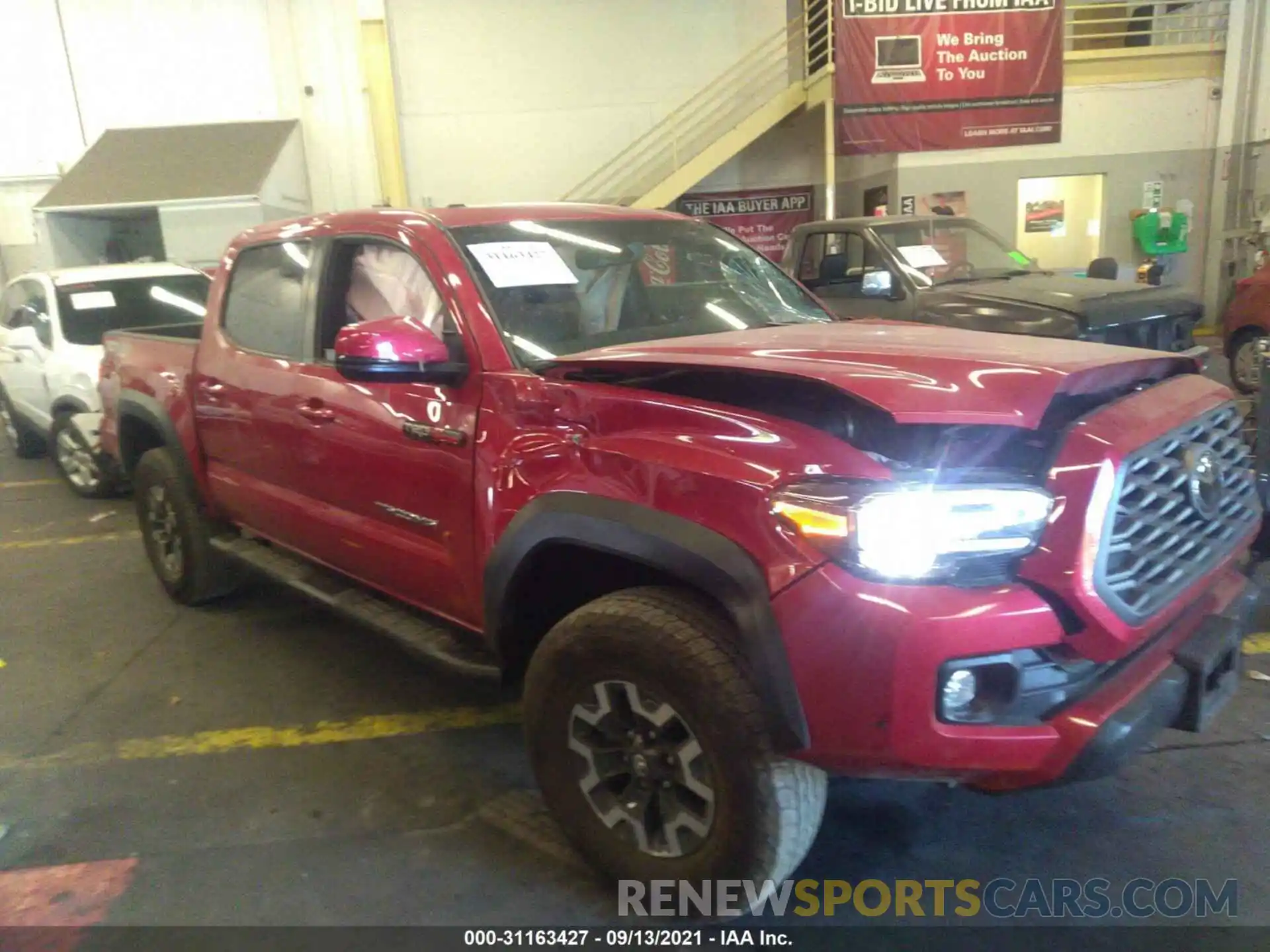 1 Photograph of a damaged car 3TMCZ5AN3LM298040 TOYOTA TACOMA 4WD 2020