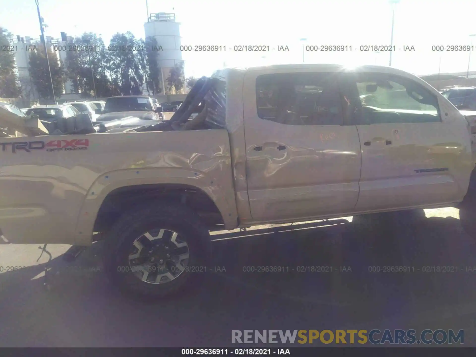 6 Photograph of a damaged car 3TMCZ5AN3LM298992 TOYOTA TACOMA 4WD 2020