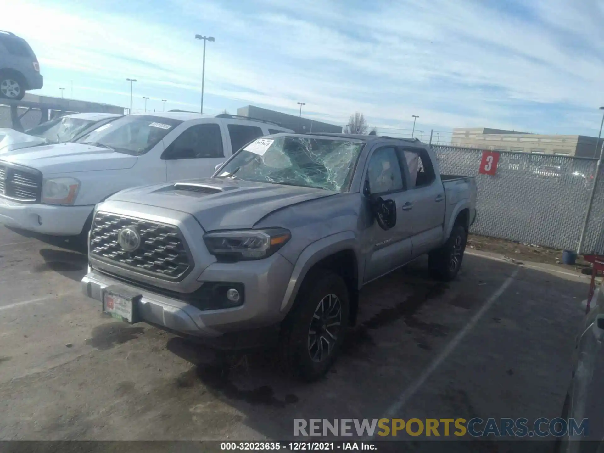 2 Photograph of a damaged car 3TMCZ5AN3LM300840 TOYOTA TACOMA 4WD 2020