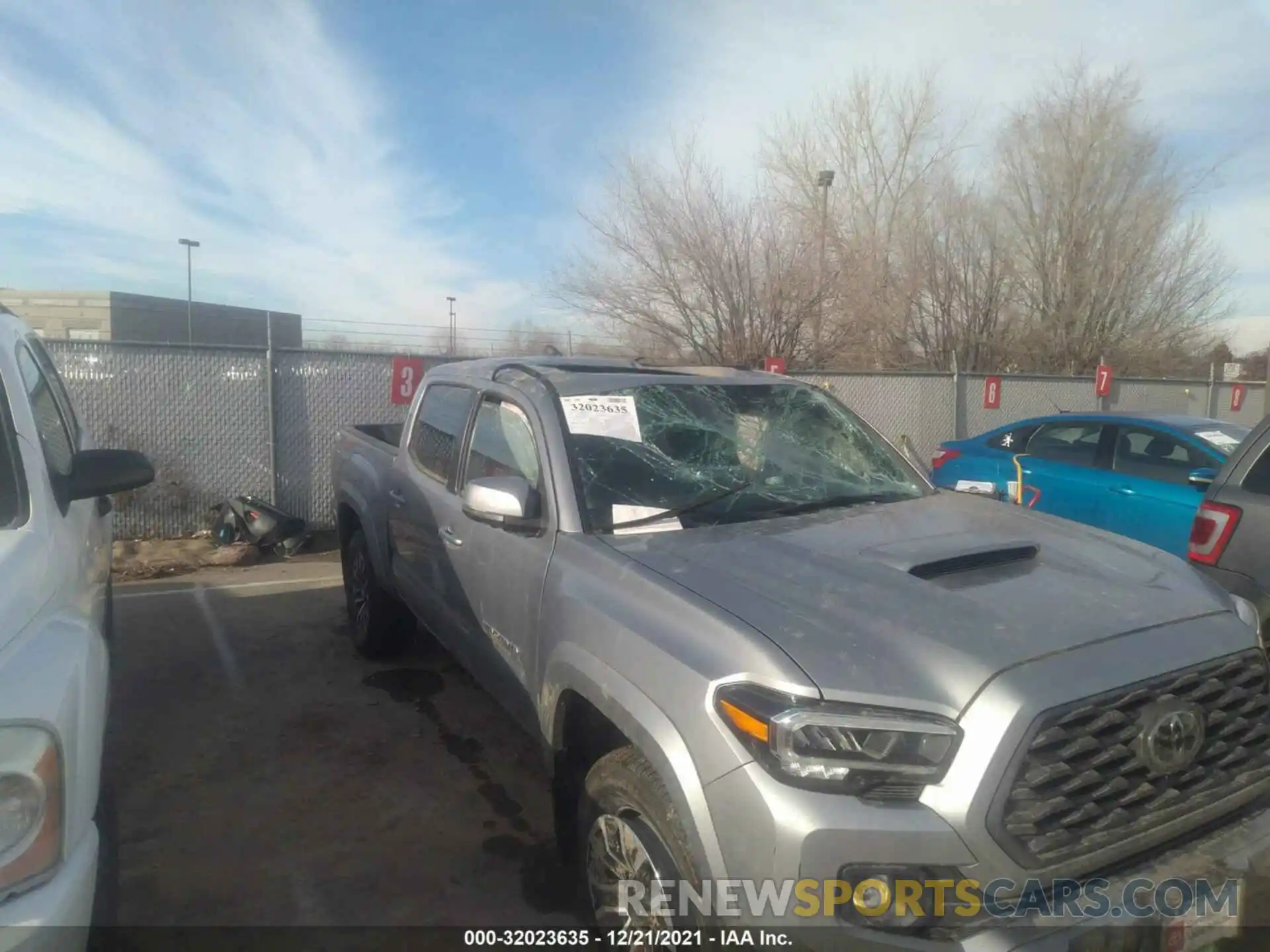 6 Photograph of a damaged car 3TMCZ5AN3LM300840 TOYOTA TACOMA 4WD 2020